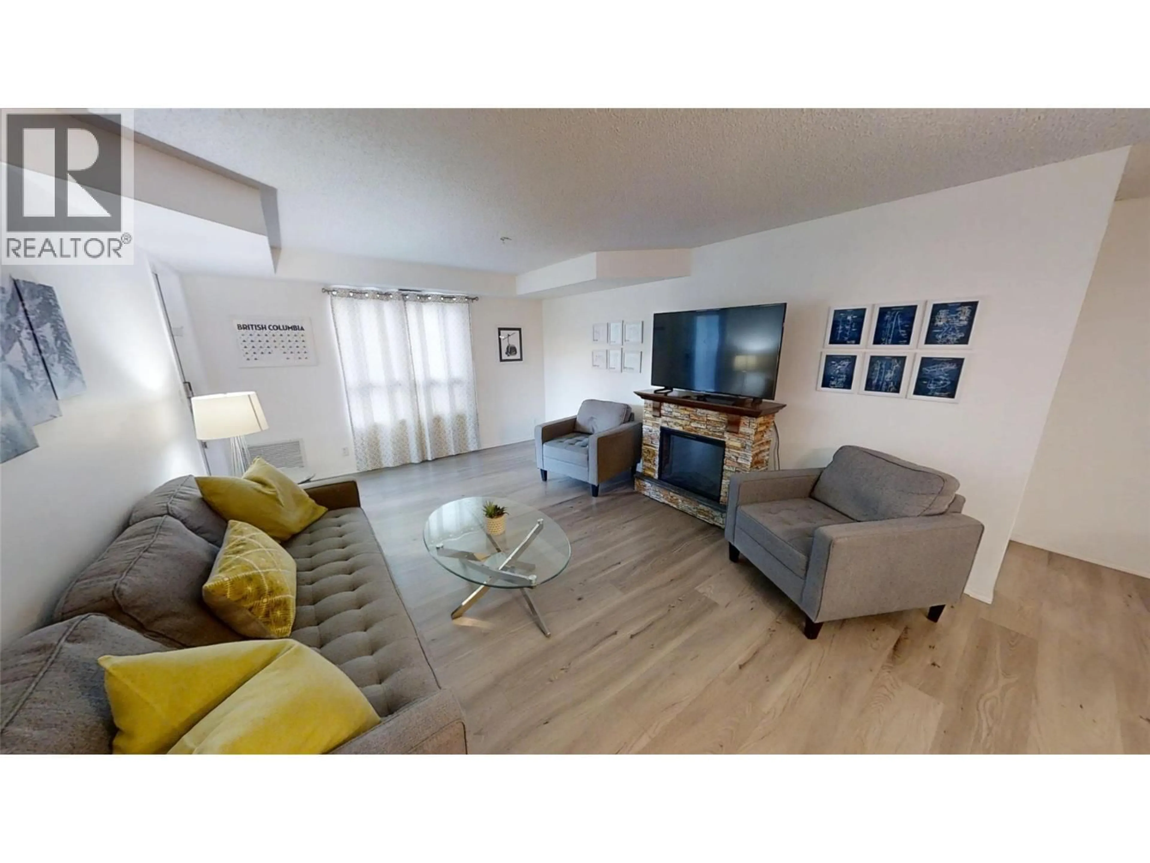Living room with furniture, unknown for 3117 - 205 THIRD AVENUE, Invermere British Columbia V0A1K7