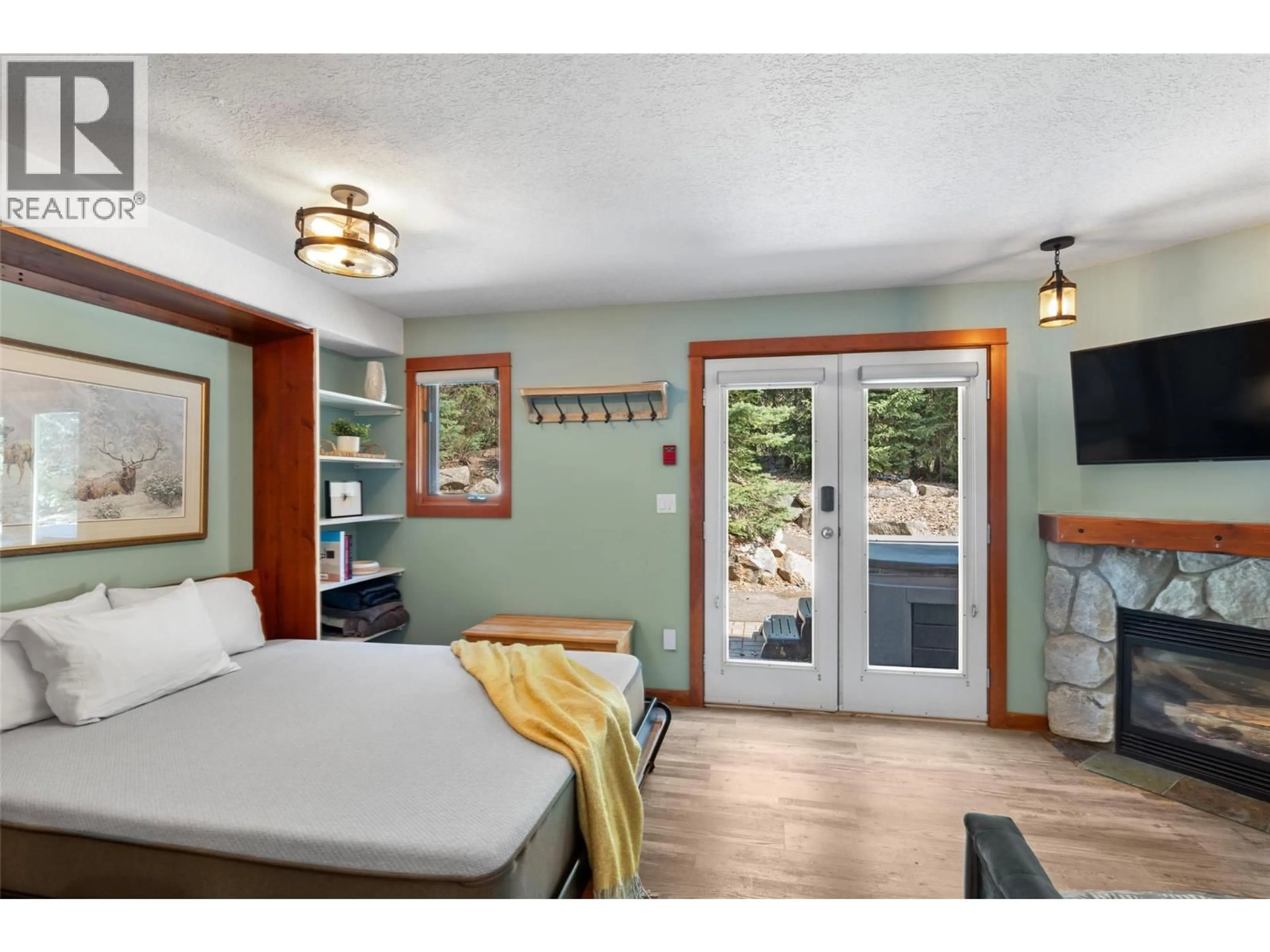 Bedroom with bed, unknown for 25 - 3300 VILLAGE PLACE, Sun Peaks British Columbia V0E5N0