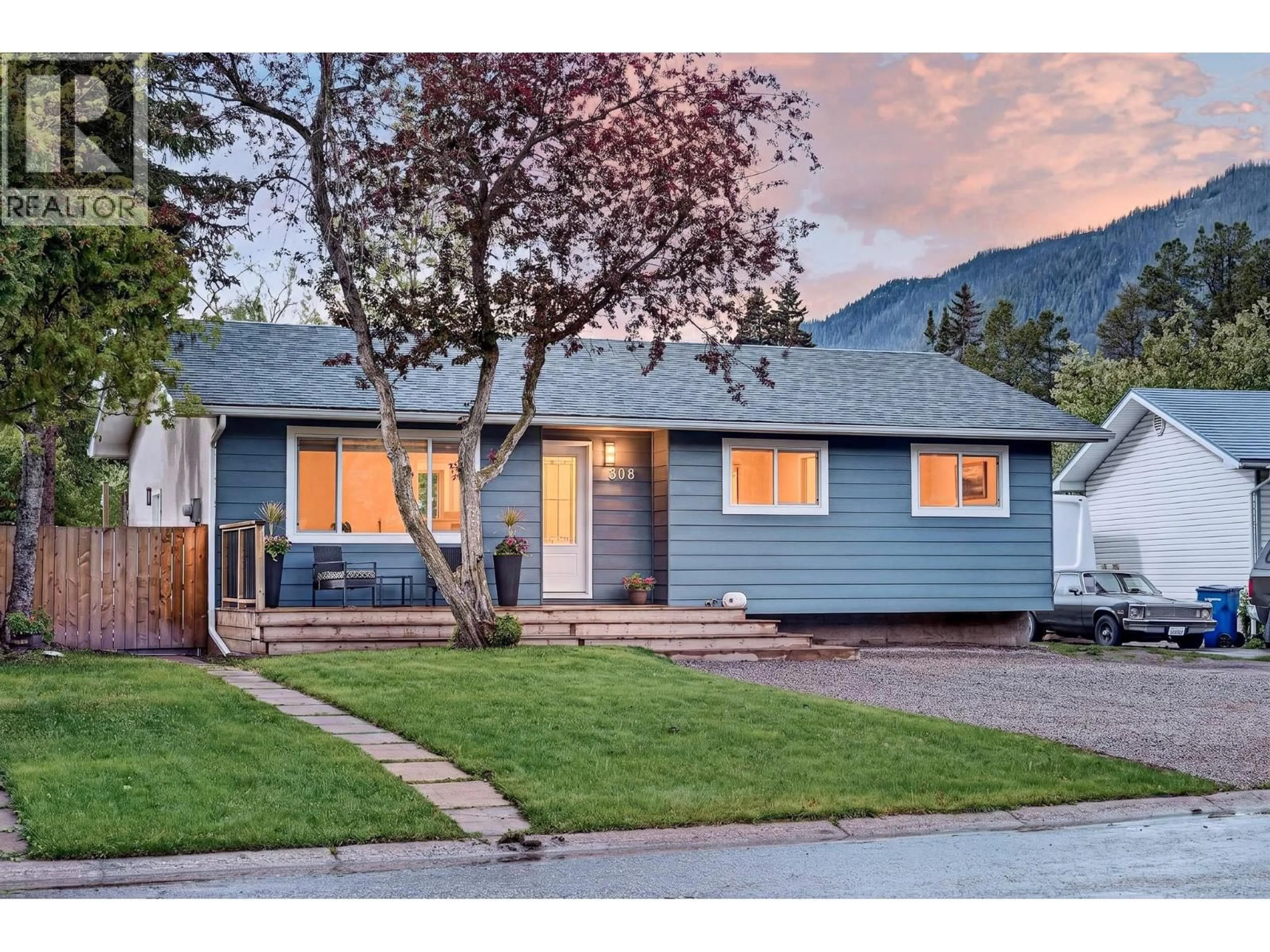 Home with vinyl exterior material, street for 308 ALPINE PLACE, Sparwood British Columbia V0B2G0