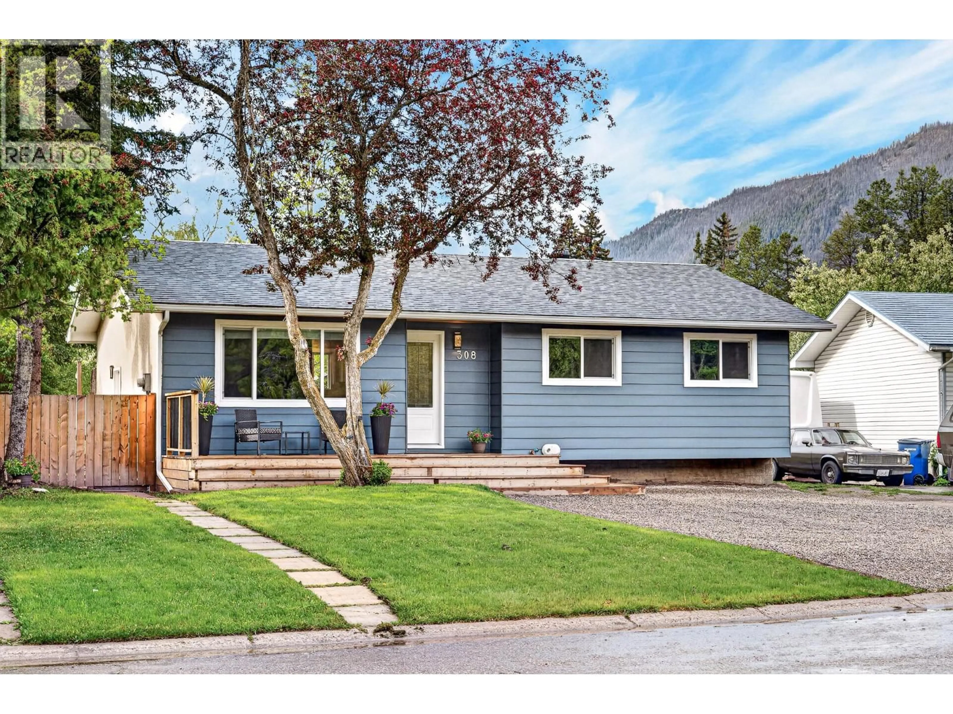 Home with vinyl exterior material, street for 308 ALPINE PLACE, Sparwood British Columbia V0B2G0