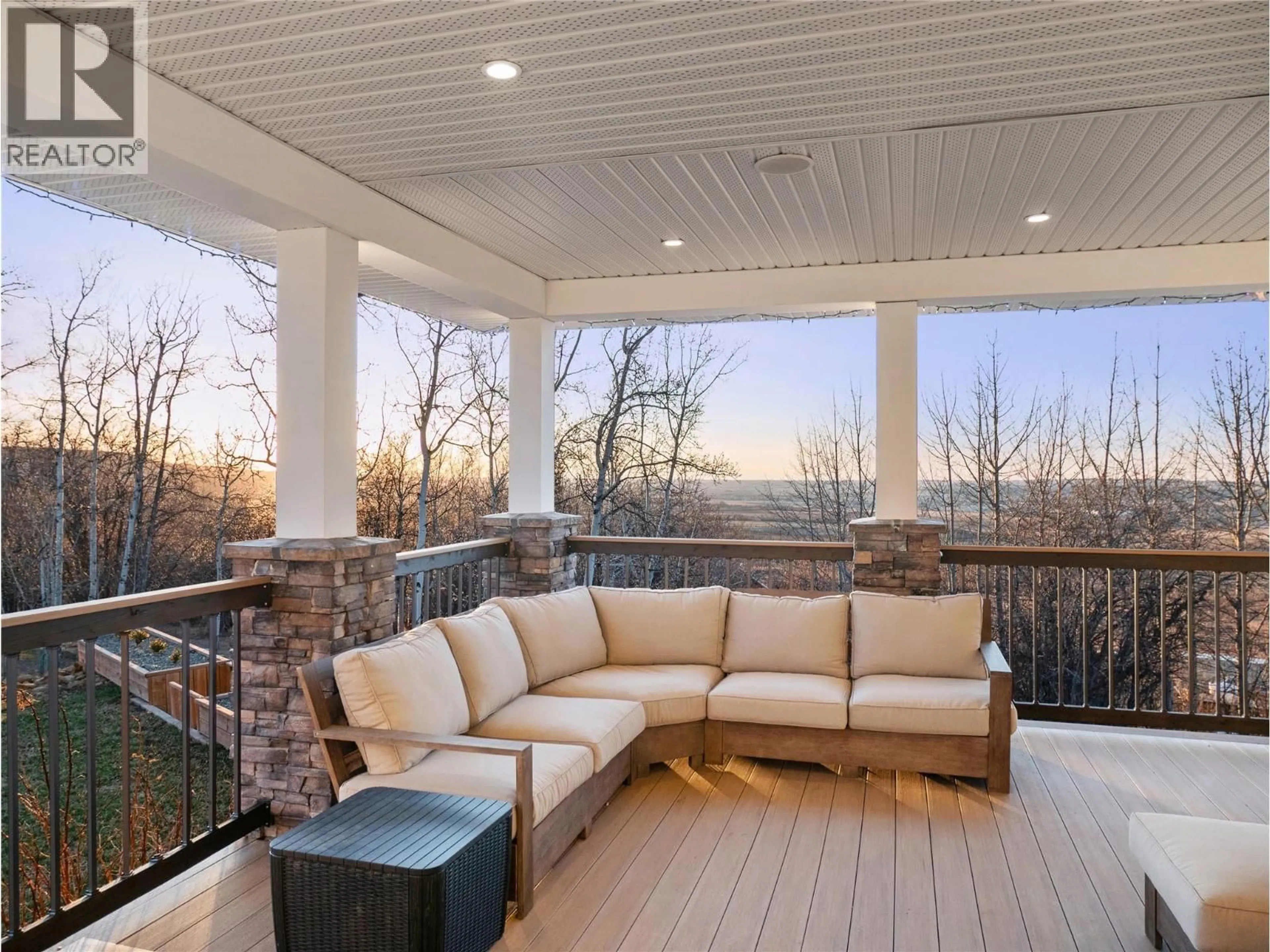 Patio, water/lake/river/ocean view for 911 ELKRIDGE TRAIL, Dawson Creek British Columbia V1G5A1