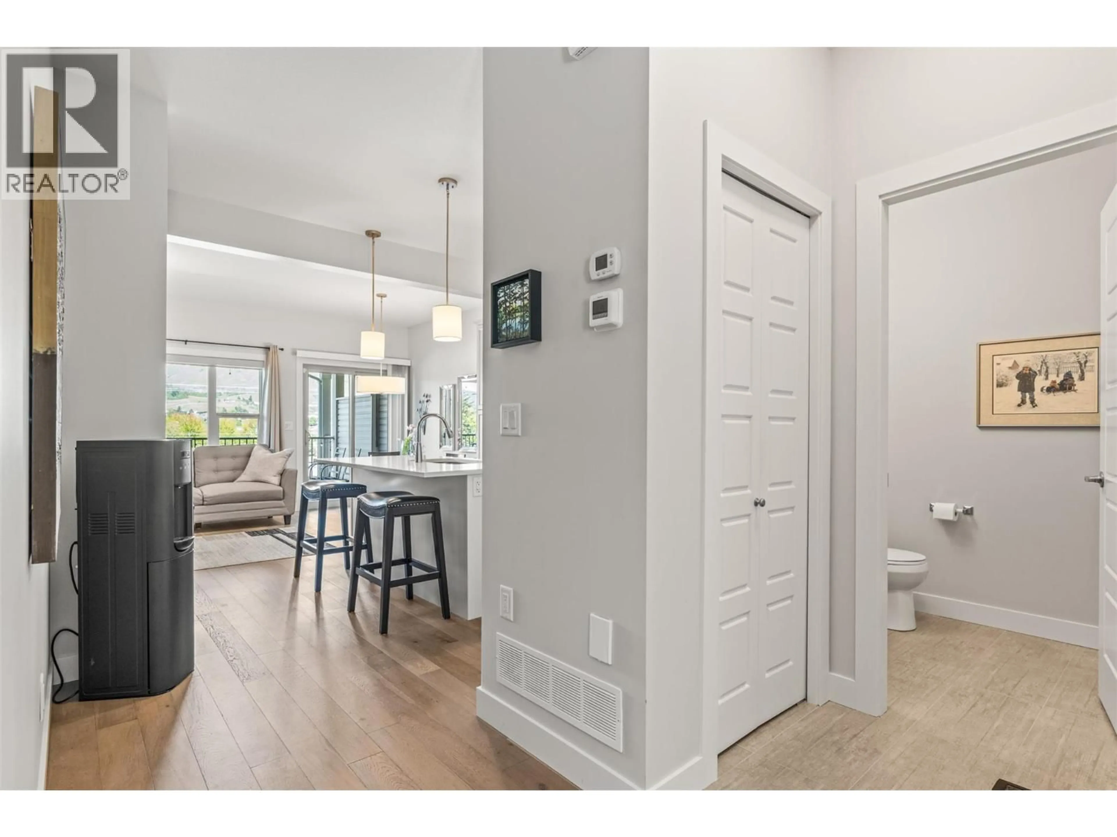 Indoor entryway for 5 - 4600 OKANAGAN AVENUE, Vernon British Columbia V1T0A8