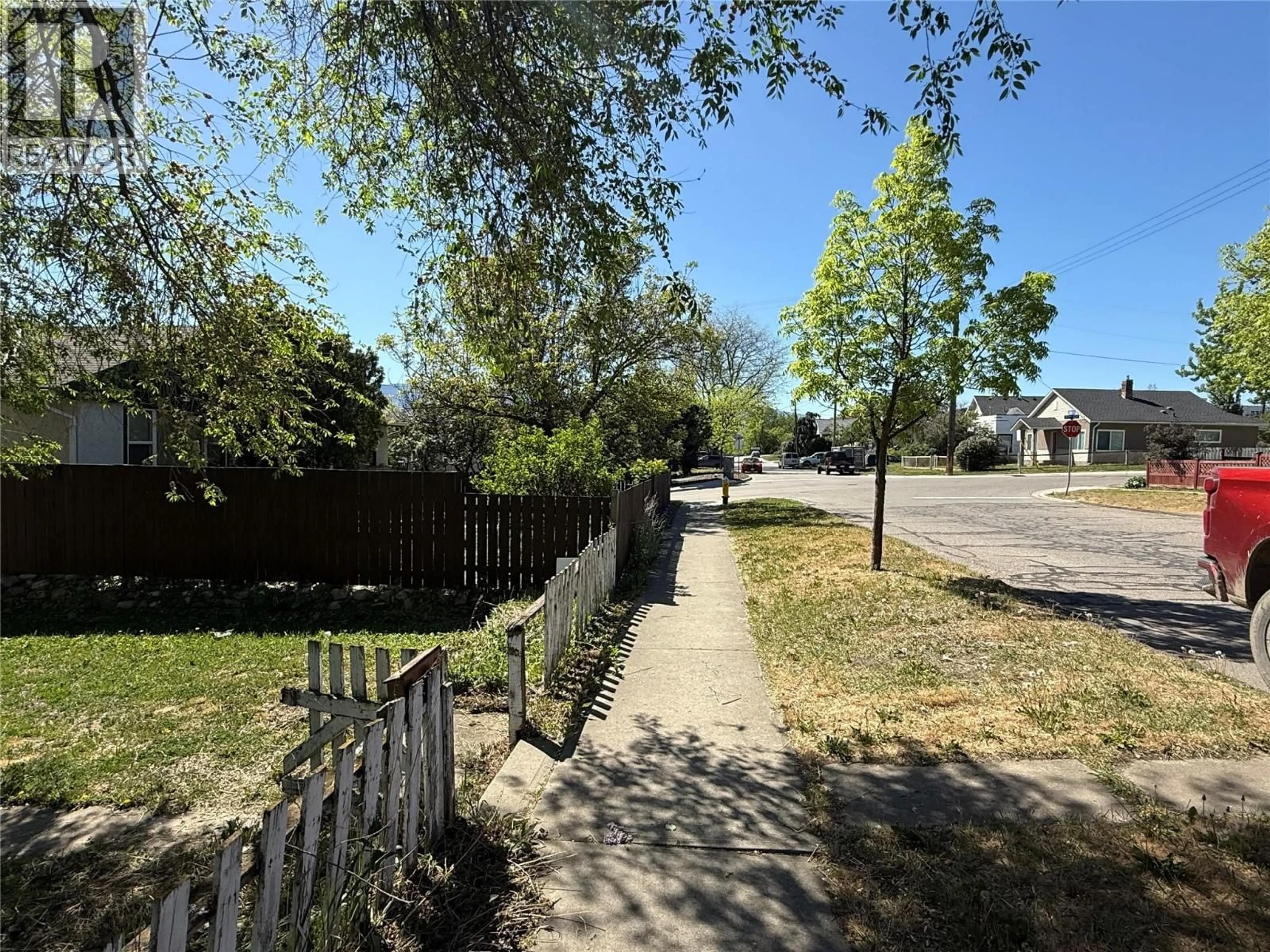 A pic from outside/outdoor area/front of a property/back of a property/a pic from drone, street for 4203 34 STREET, Vernon British Columbia v1b3a7