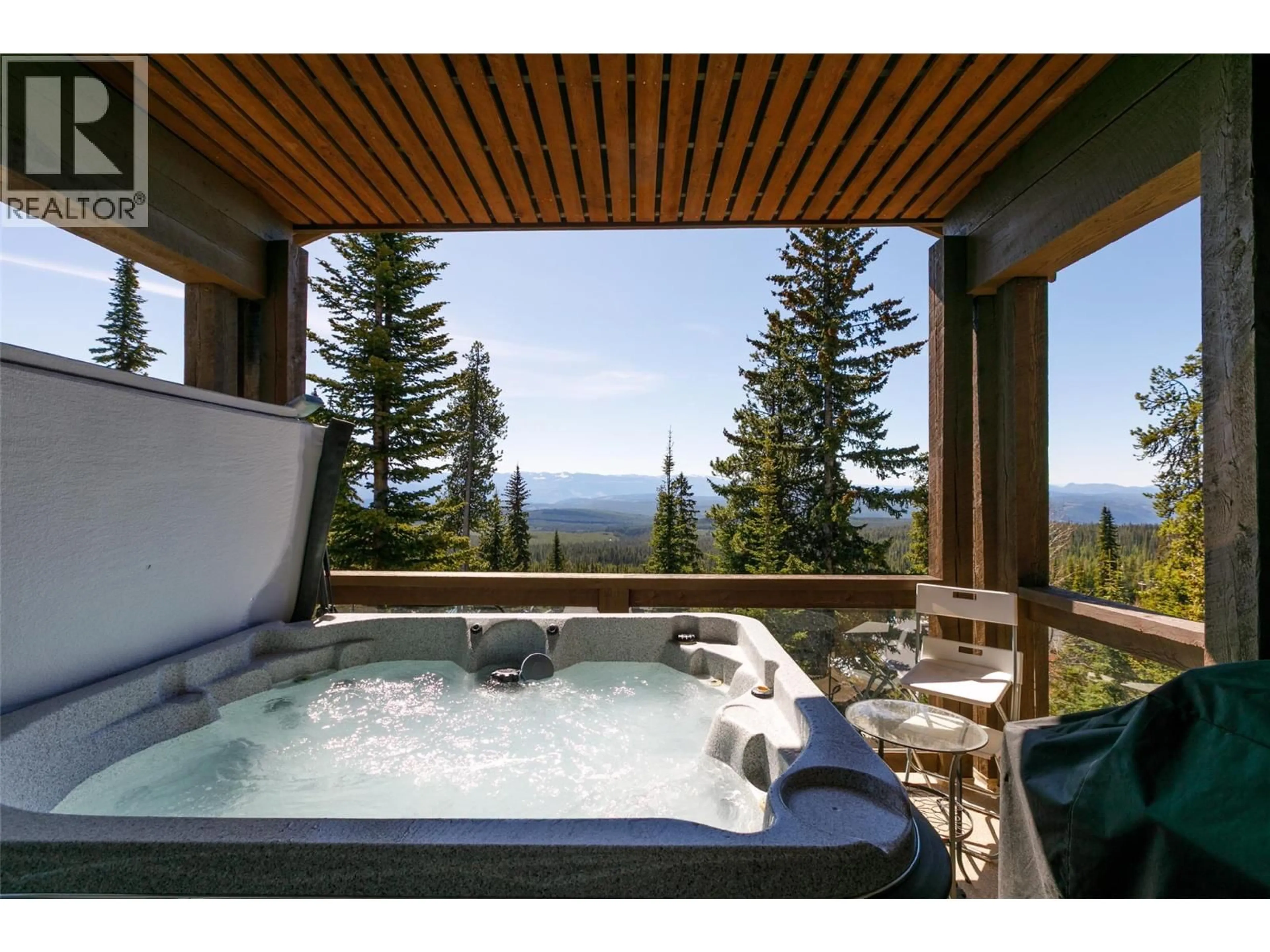 Contemporary bathroom, ceramic/tile floor for 6 - 5895 SNOW PINES WAY, Big White British Columbia V1P1P3