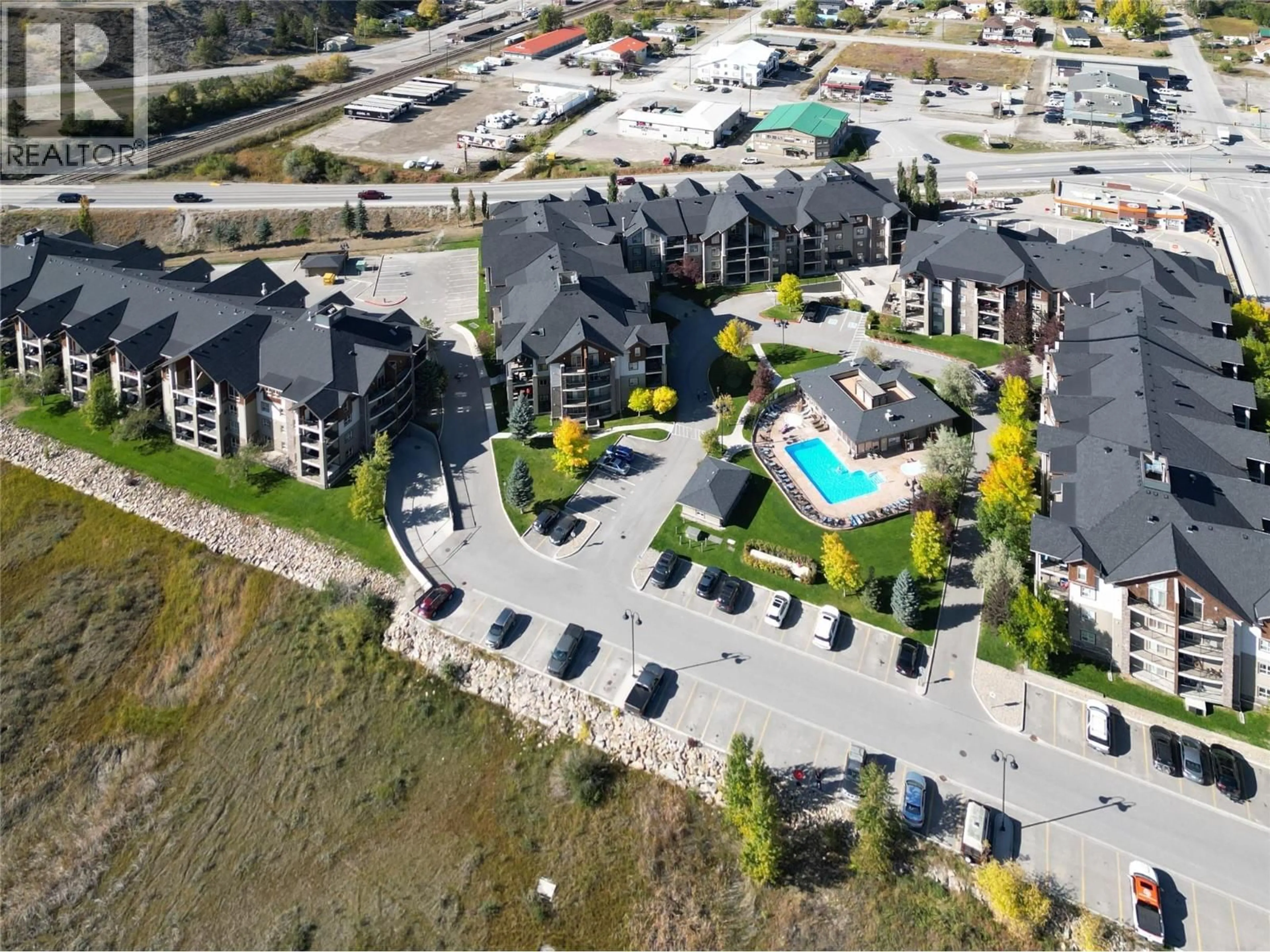 A pic from outside/outdoor area/front of a property/back of a property/a pic from drone, unknown for 1314 - 205 THIRD AVENUE, Invermere British Columbia V0A1K0
