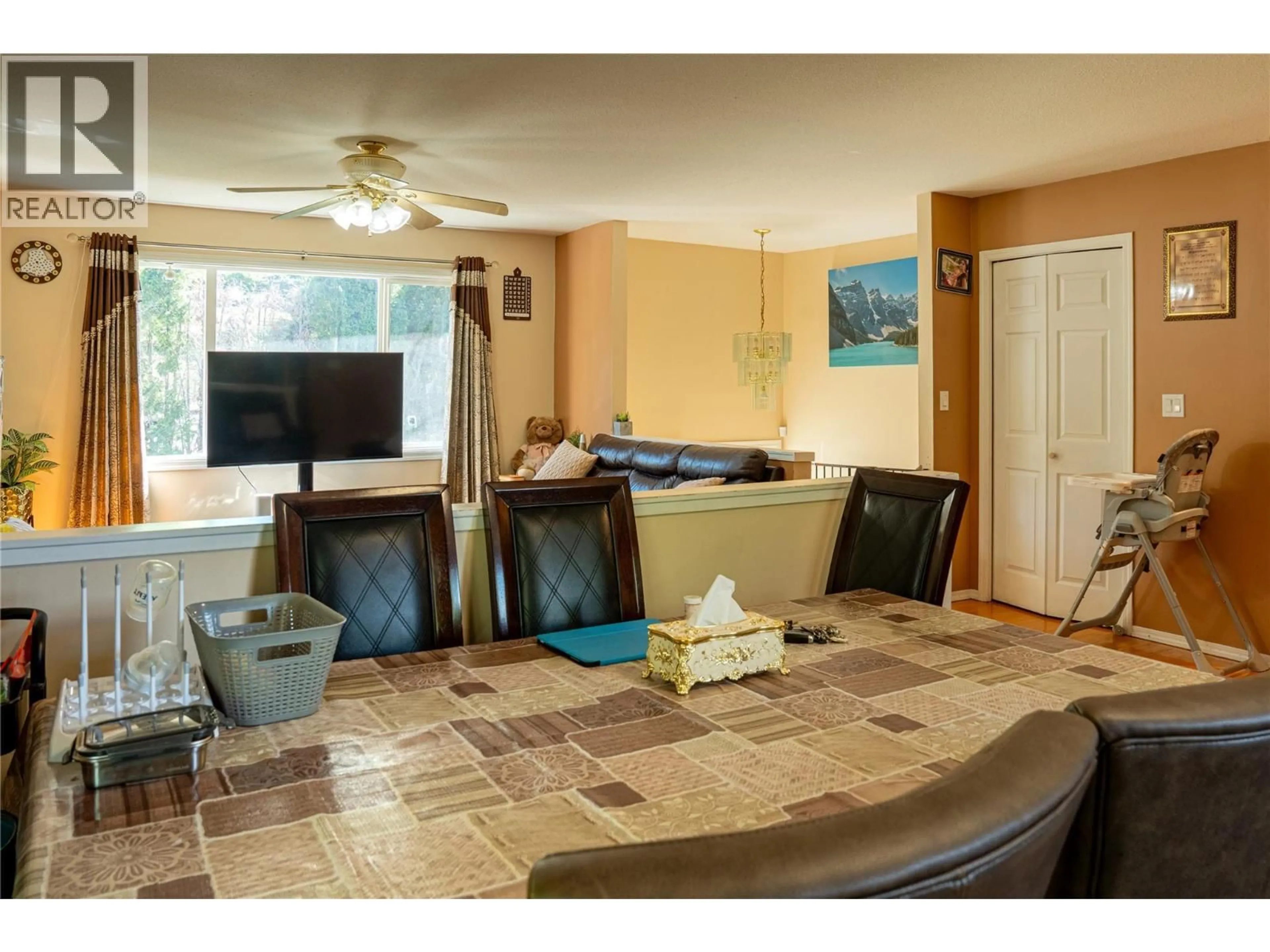 Unknown for 1150-1152 HUDSON ROAD, Kelowna British Columbia V1Z1J3