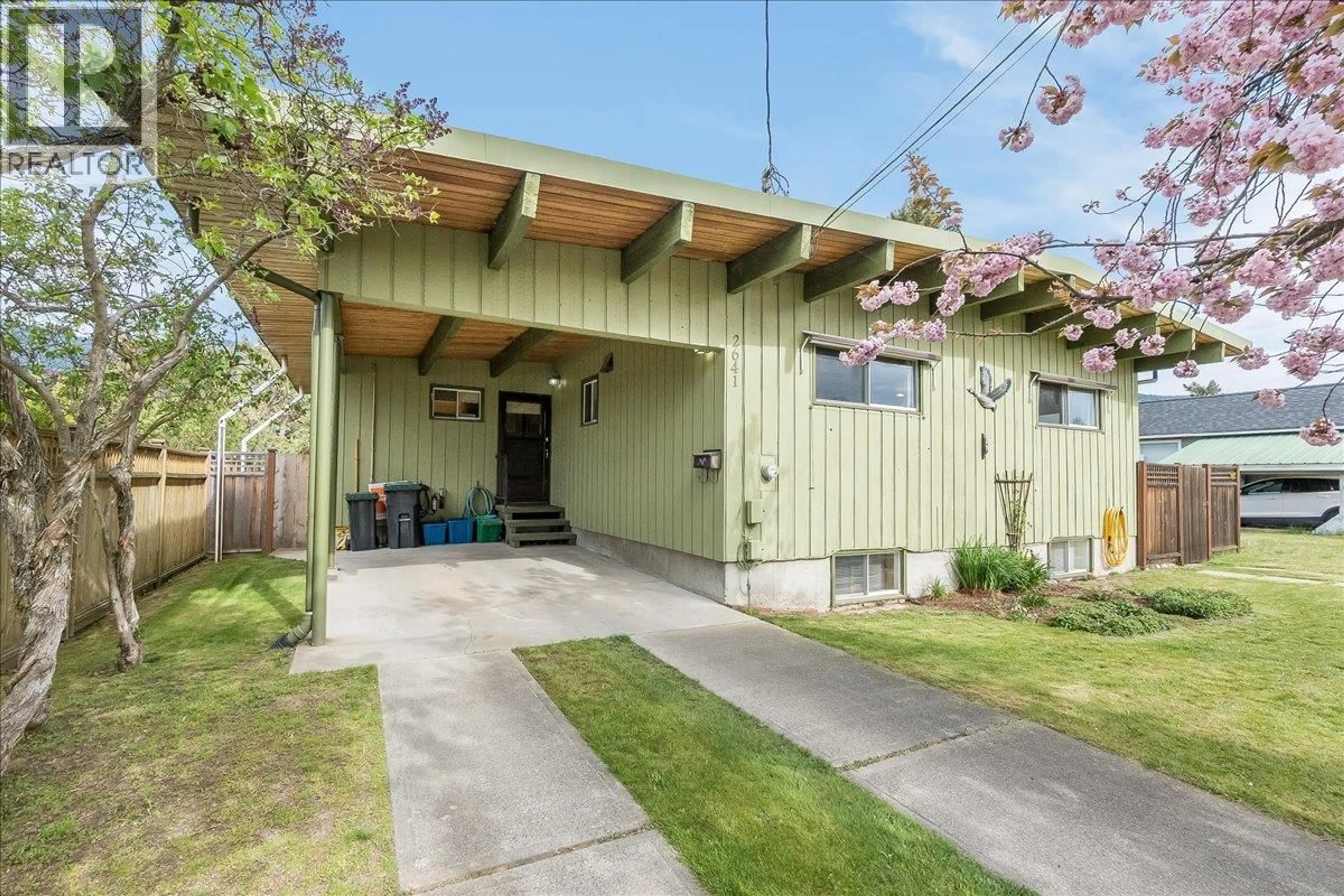 Unknown for 2641 4TH AVENUE, Castlegar British Columbia V1N2S1