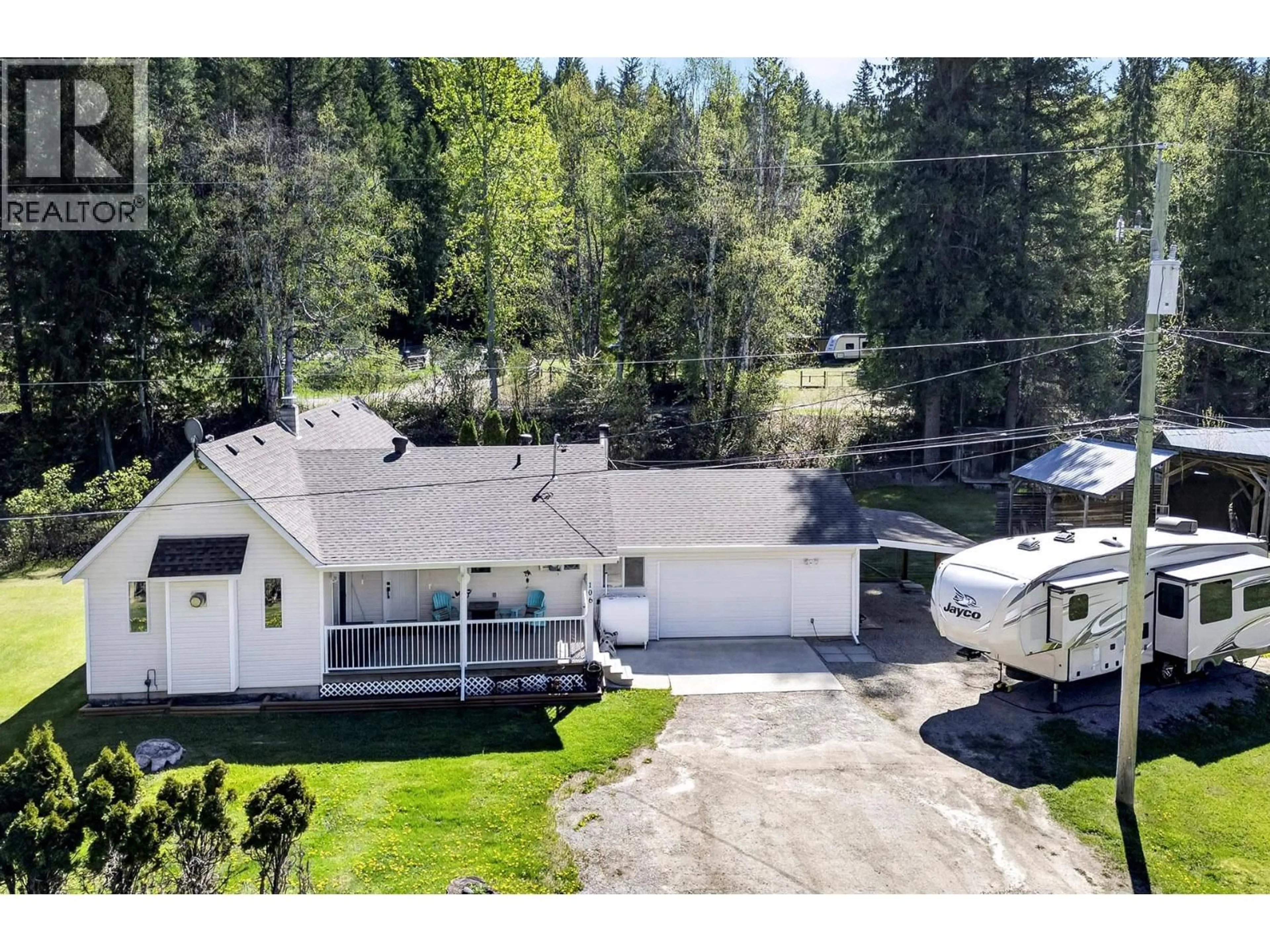 A pic from outside/outdoor area/front of a property/back of a property/a pic from drone, mountain view for 106E OLD N THOMPSON HIGHWAY, Clearwater British Columbia V0E1N2