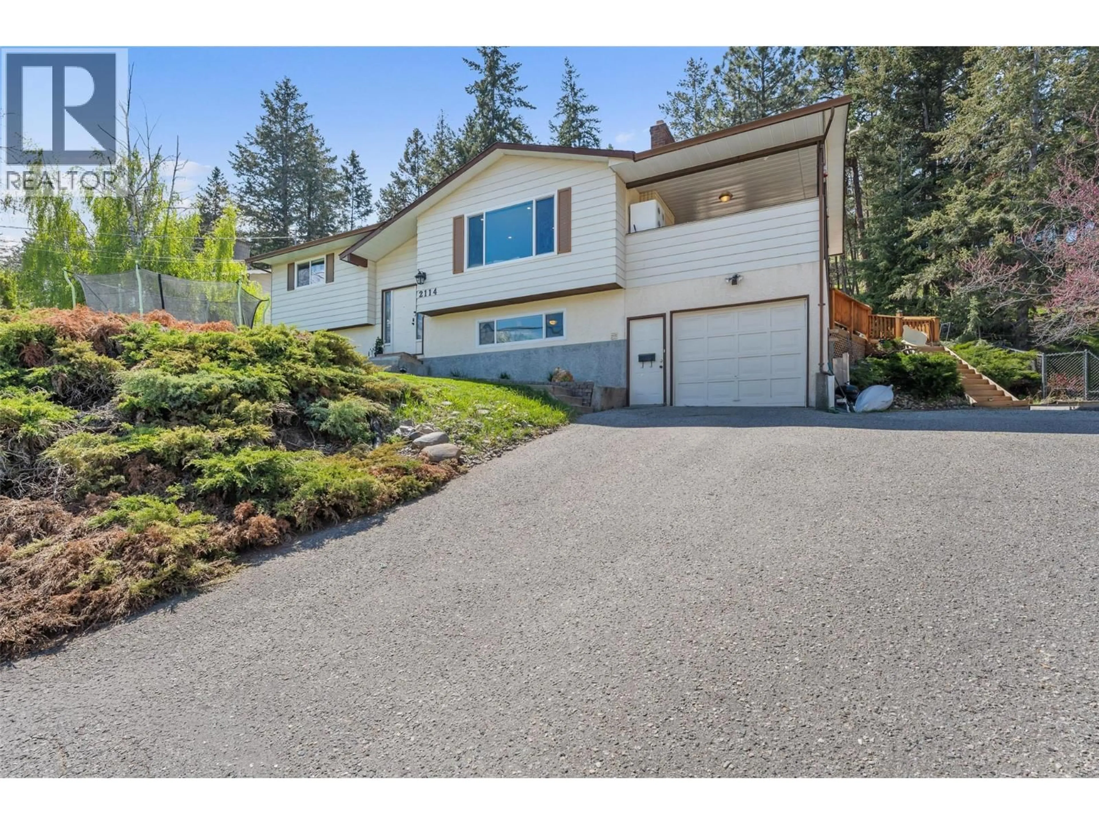 Unknown for 2114 VERDE VISTA ROAD, Kelowna British Columbia V1P1G5