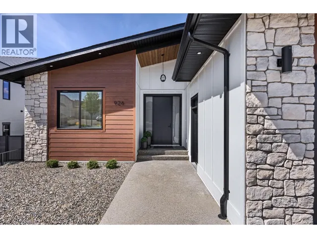 926 MT GRIFFIN ROAD, Vernon 5