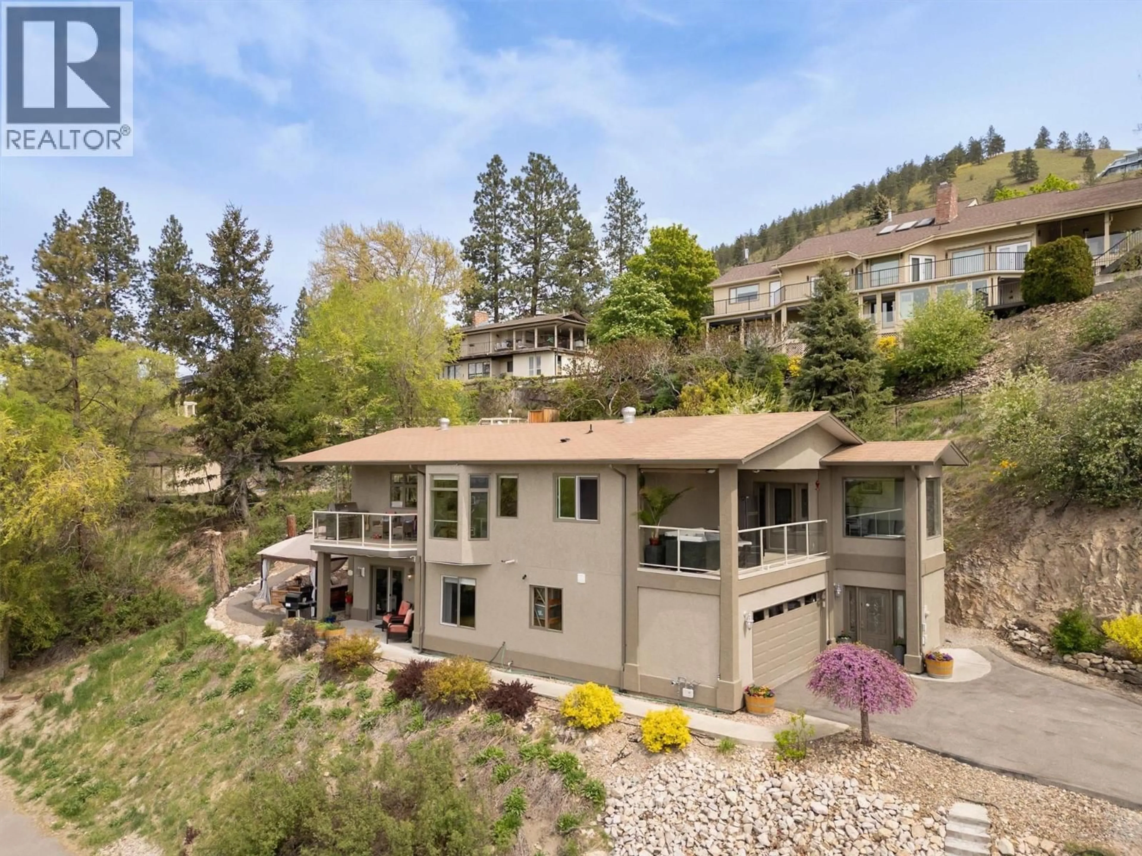 Unknown for 1027 JAMES HOCKEY PLACE, Kelowna British Columbia V1X7L2