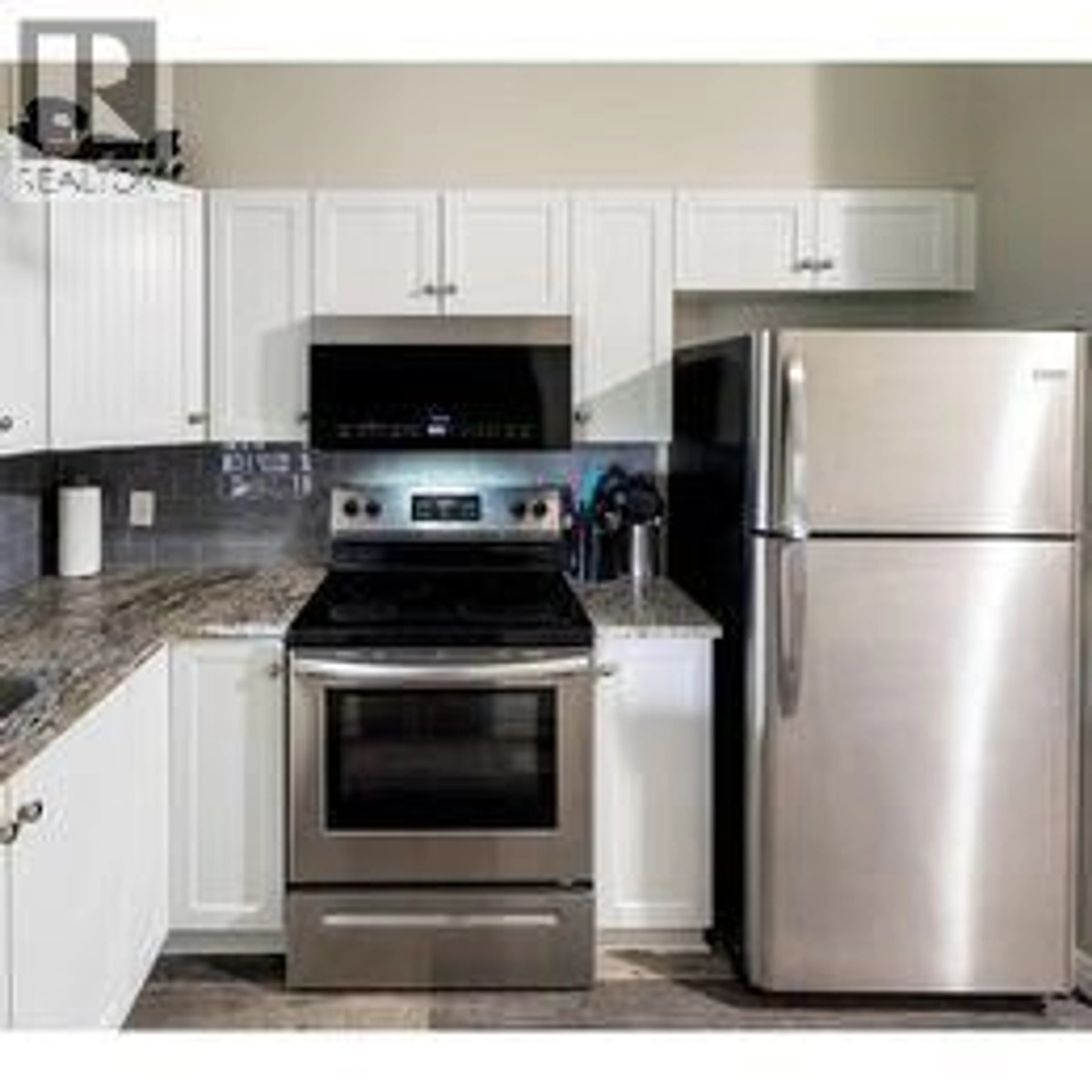 Standard kitchen, unknown for 1110 - 1875 COUNTRY CLUB DRIVE, Kelowna British Columbia V1V2W7