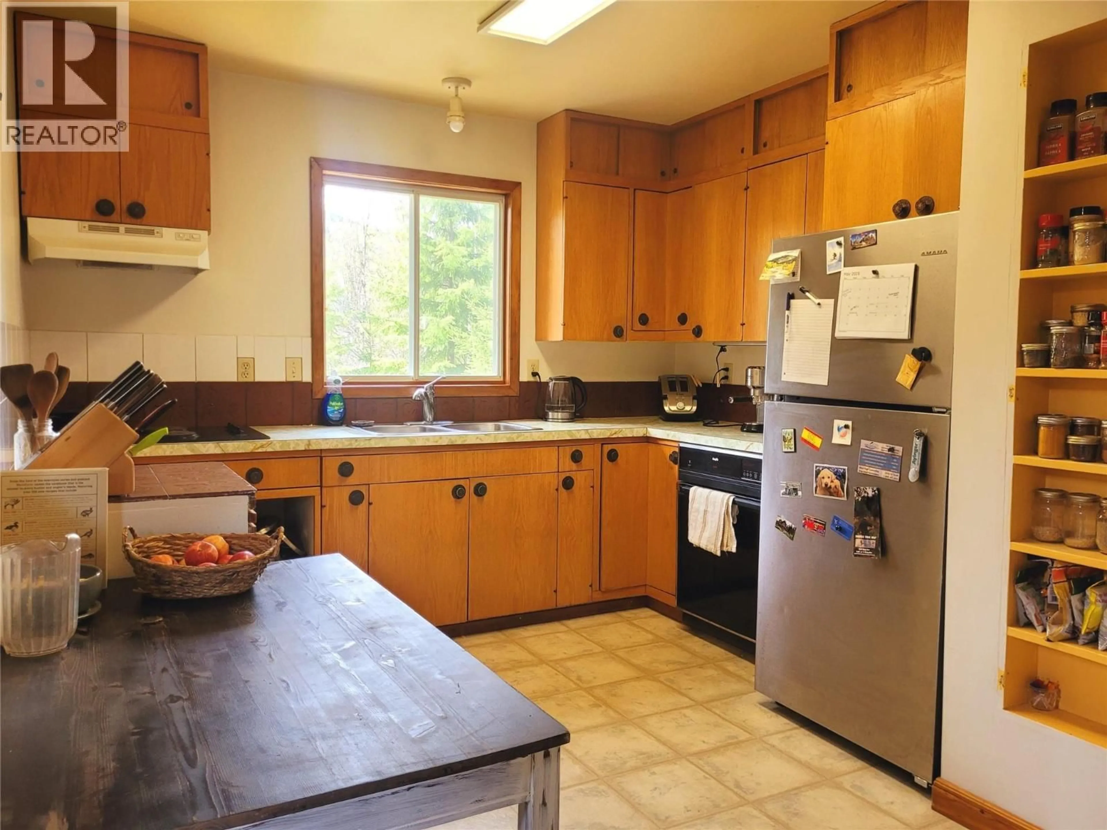 Standard kitchen, unknown for 6288 CORRAL ROAD, Clearwater British Columbia V0E1N1