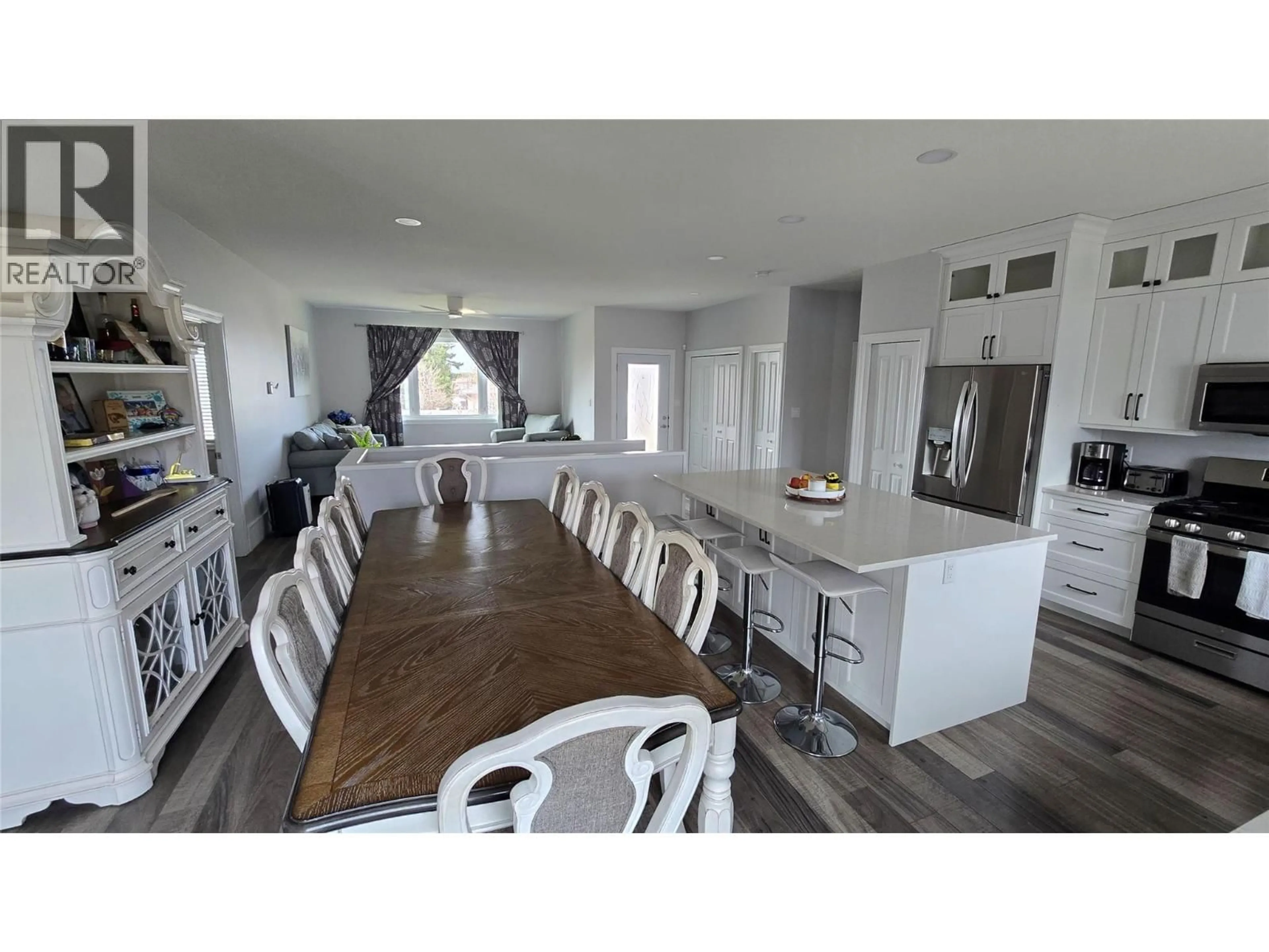 Open concept kitchen, unknown for 9108 8 STREET, Dawson Creek British Columbia V1G3N4