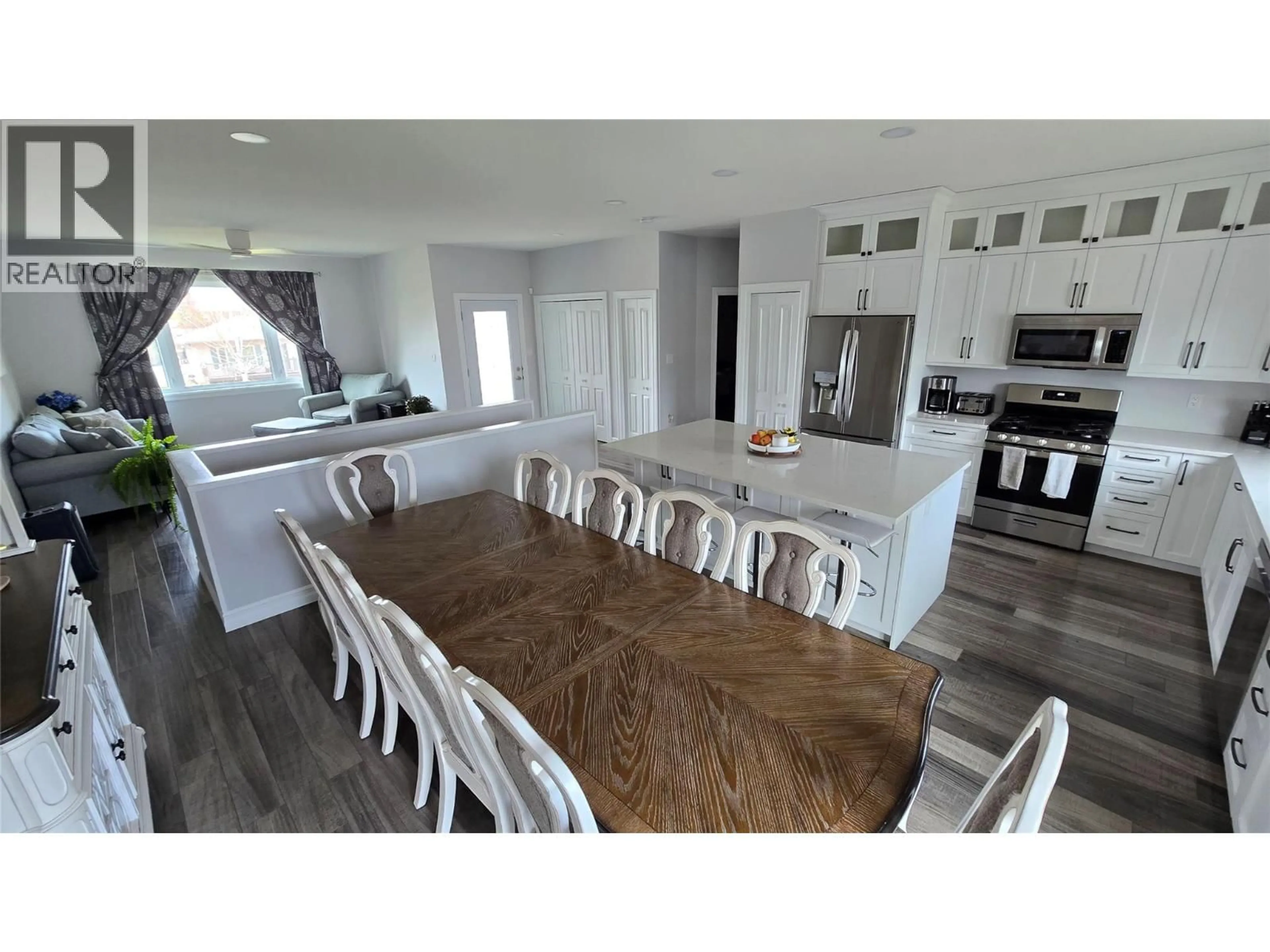 Open concept kitchen, unknown for 9108 8 STREET, Dawson Creek British Columbia V1G3N4