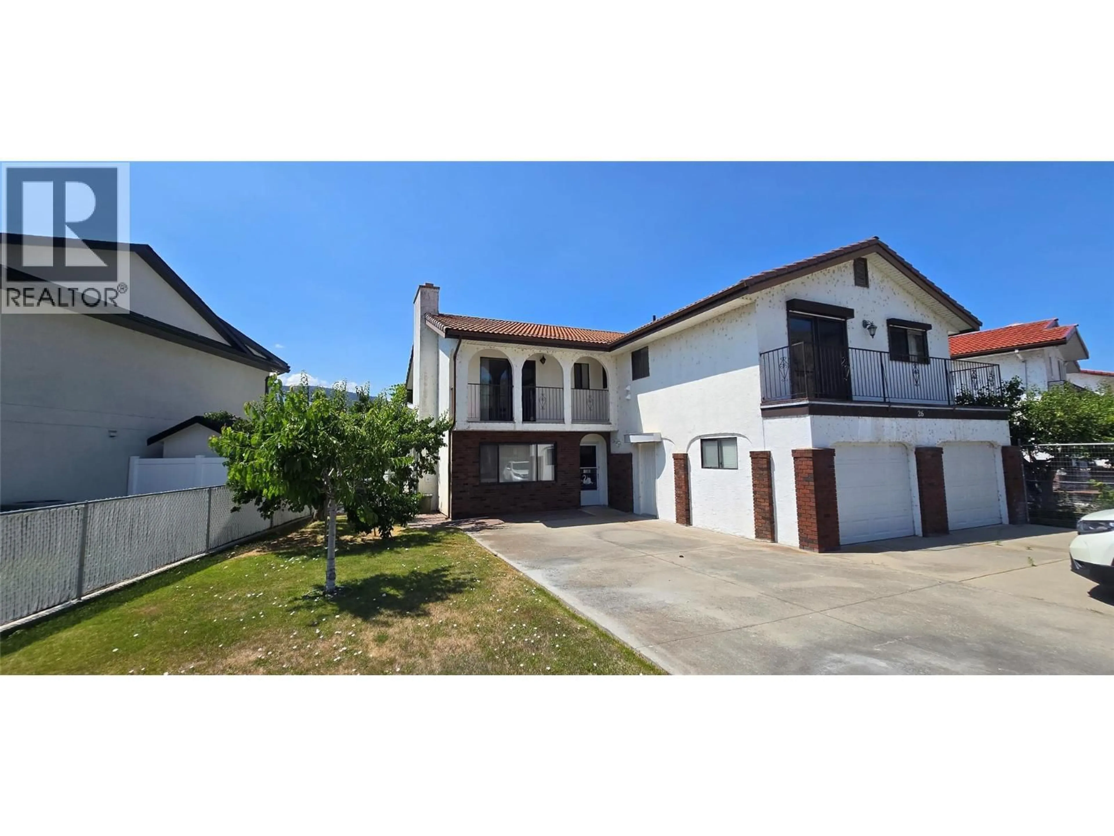 A pic from outside/outdoor area/front of a property/back of a property/a pic from drone, street for 26 BAYVIEW CRESCENT, Osoyoos British Columbia V0H1v6