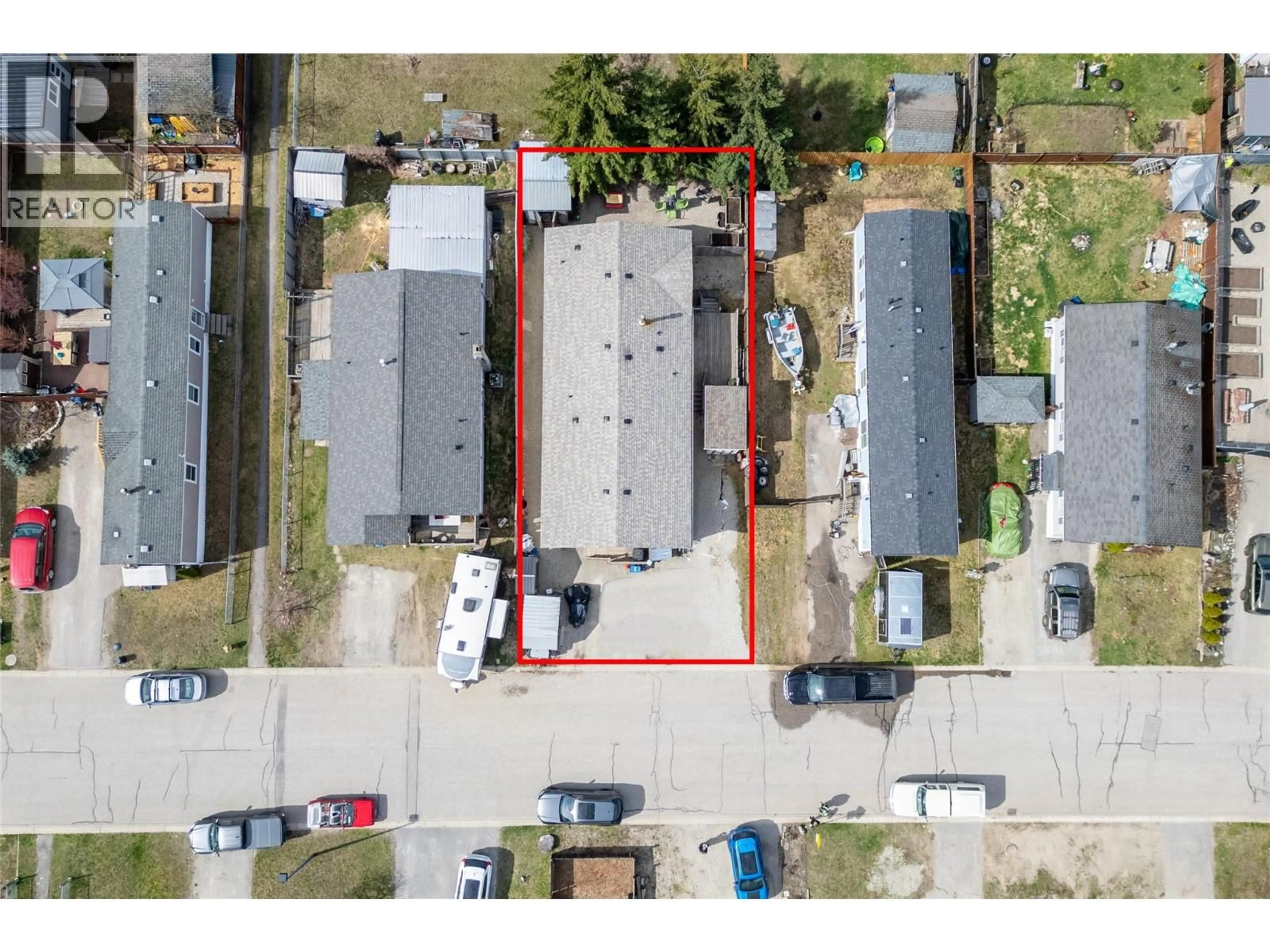 A pic from outside/outdoor area/front of a property/back of a property/a pic from drone, street for 39 JOHNSON WAY, Revelstoke British Columbia V0E2S0