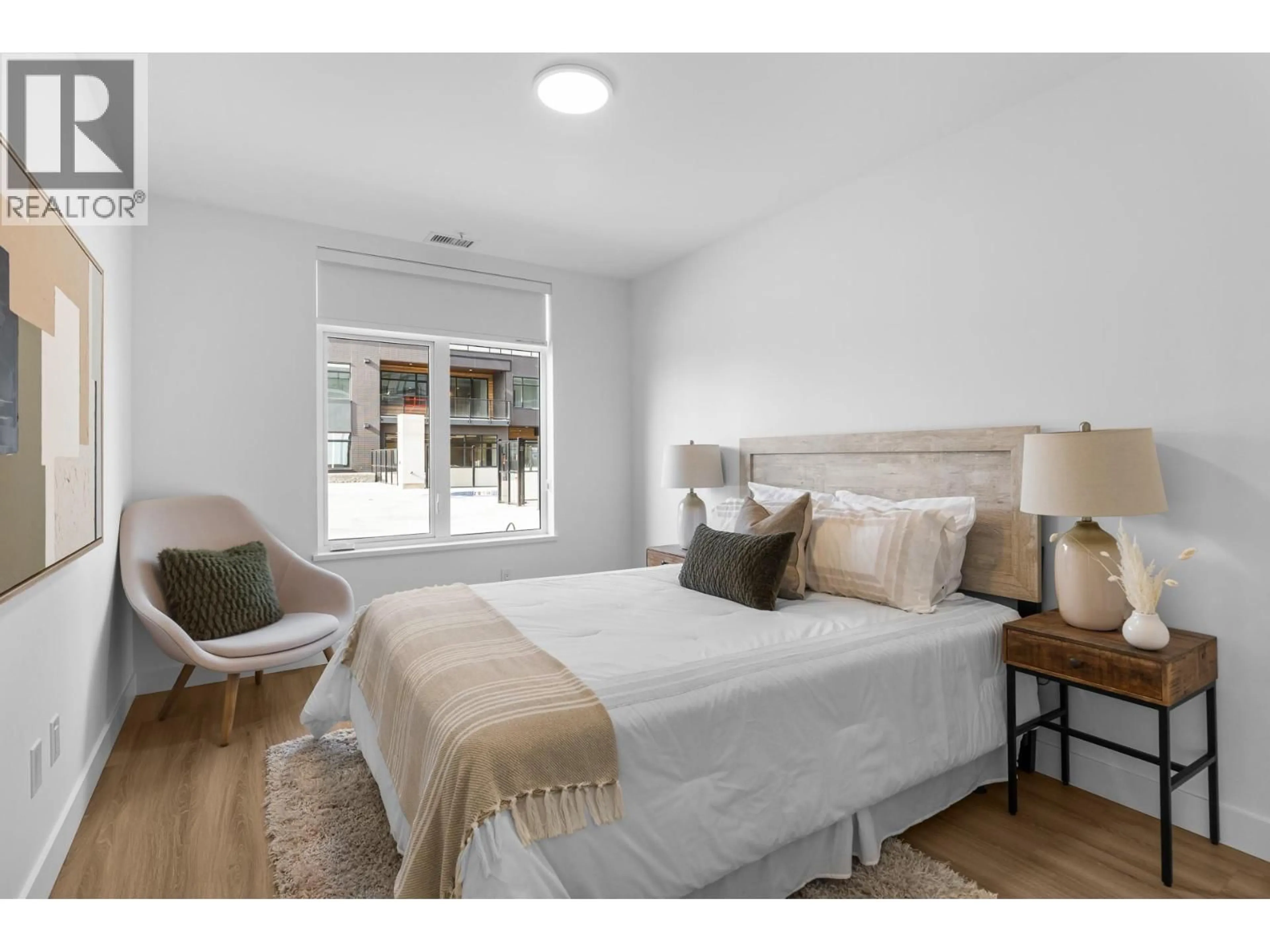 Bedroom with bed, unknown for 105 - 2780 OLALLA ROAD, West Kelowna British Columbia V1Z2A9