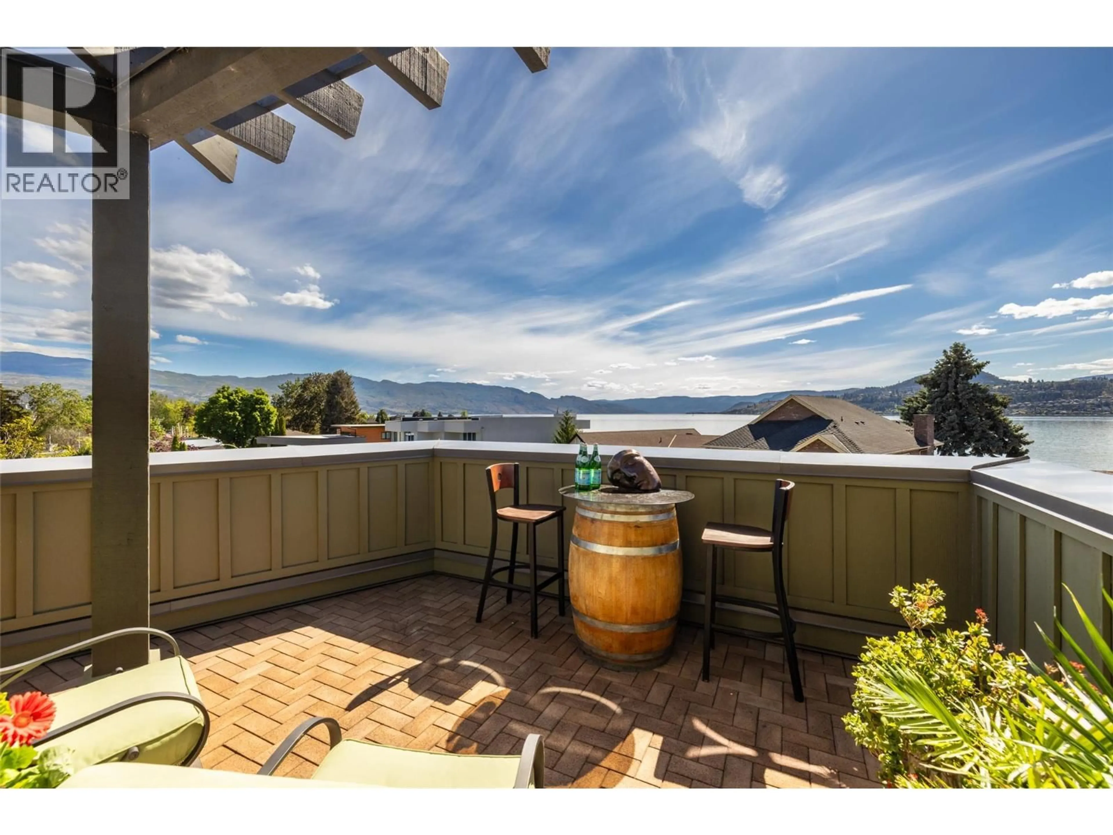 Patio, water/lake/river/ocean view for 305 - 2901 ABBOTT STREET, Kelowna British Columbia V1Y1G7