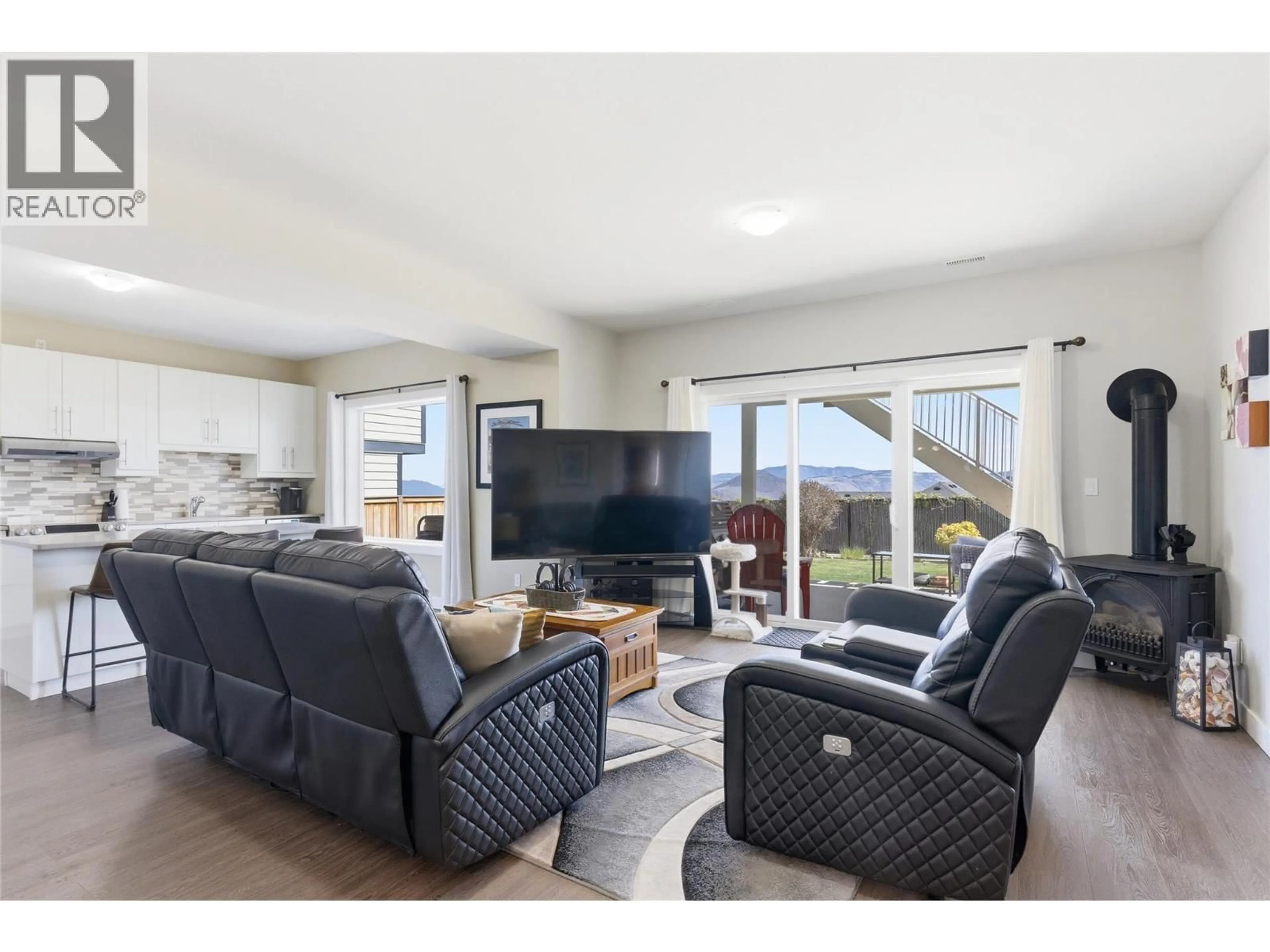 Living room with furniture, unknown for 2244 CROSSHILL DRIVE, Kamloops British Columbia V1S0C3
