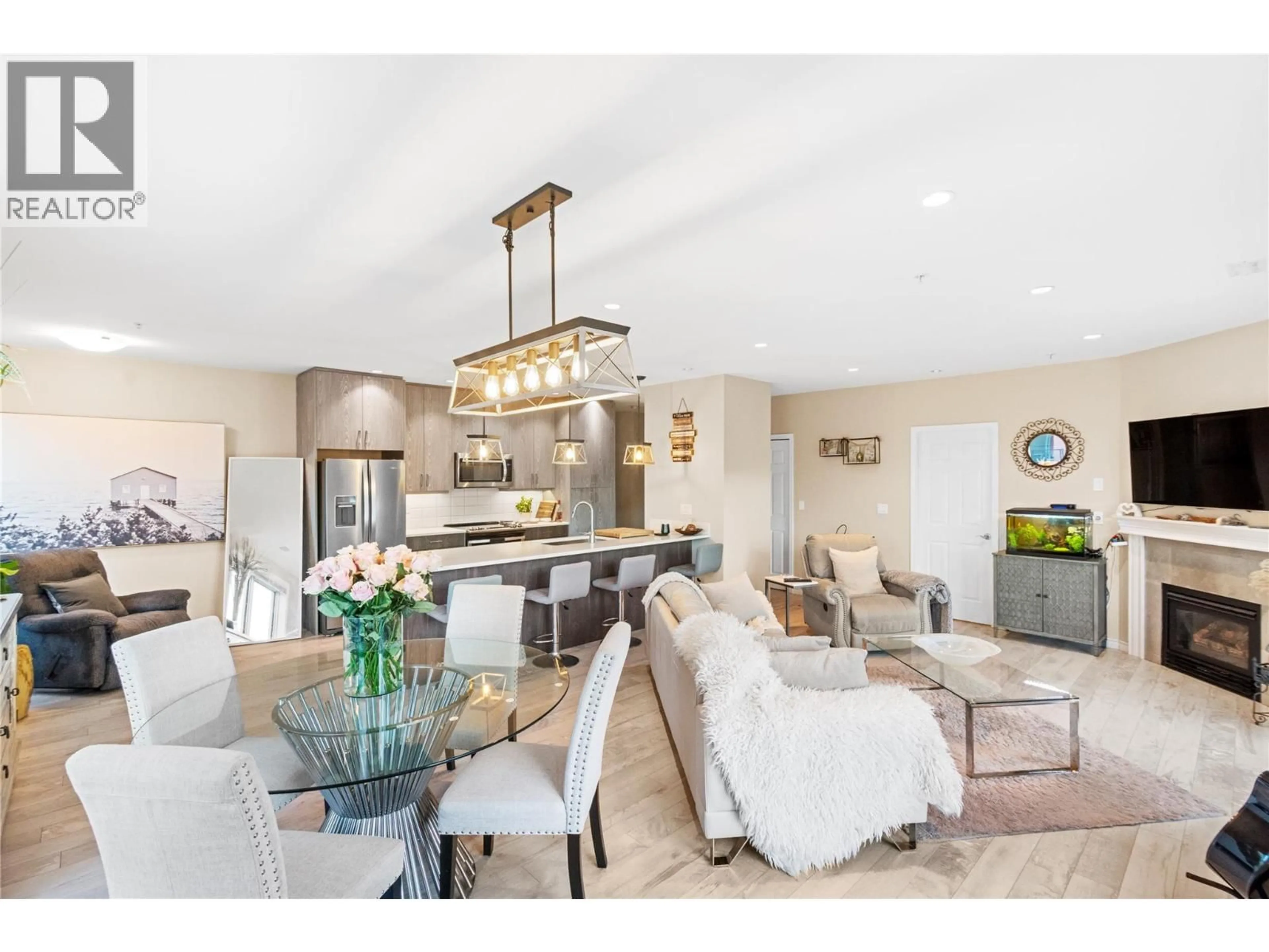 Open concept kitchen, unknown for 1002 - 3388 SKAHA LAKE ROAD, Penticton British Columbia V2A6G4