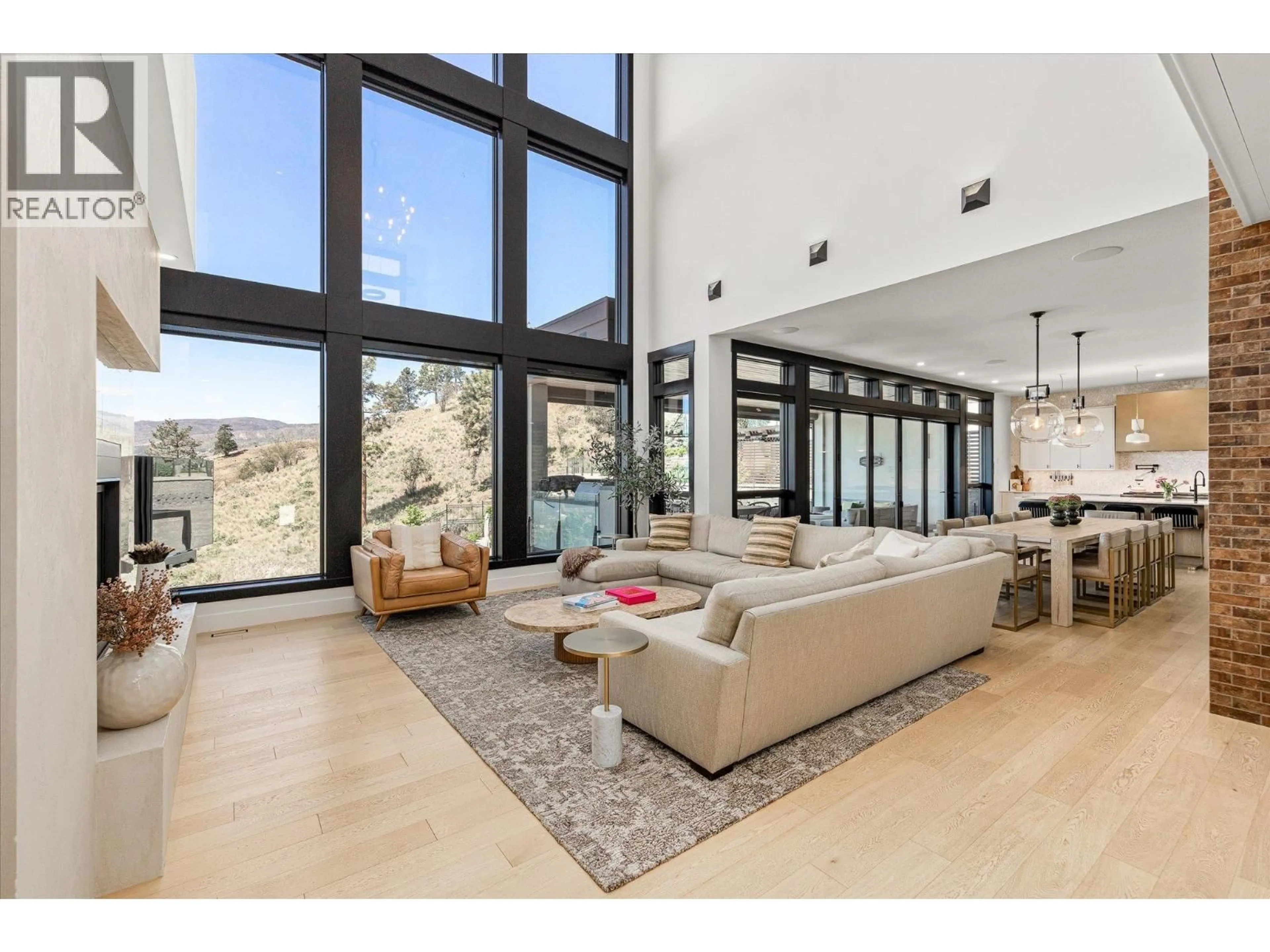 Living room with furniture, unknown for 752 HIGHPOINTE PLACE, Kelowna British Columbia V1V2Y3