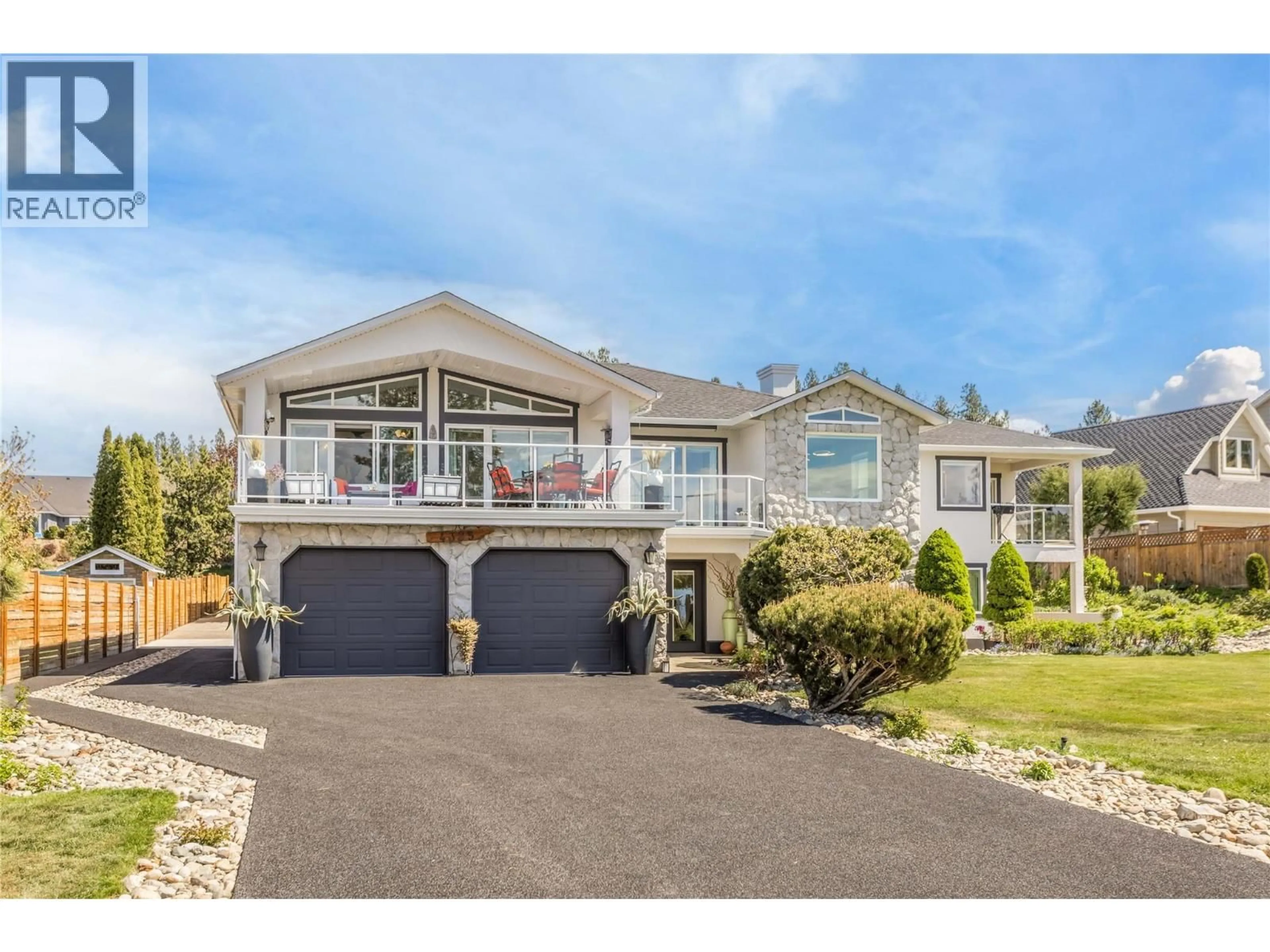 Home with vinyl exterior material, water/lake/river/ocean view for 4325 TAKLA ROAD, Kelowna British Columbia V1W3C4