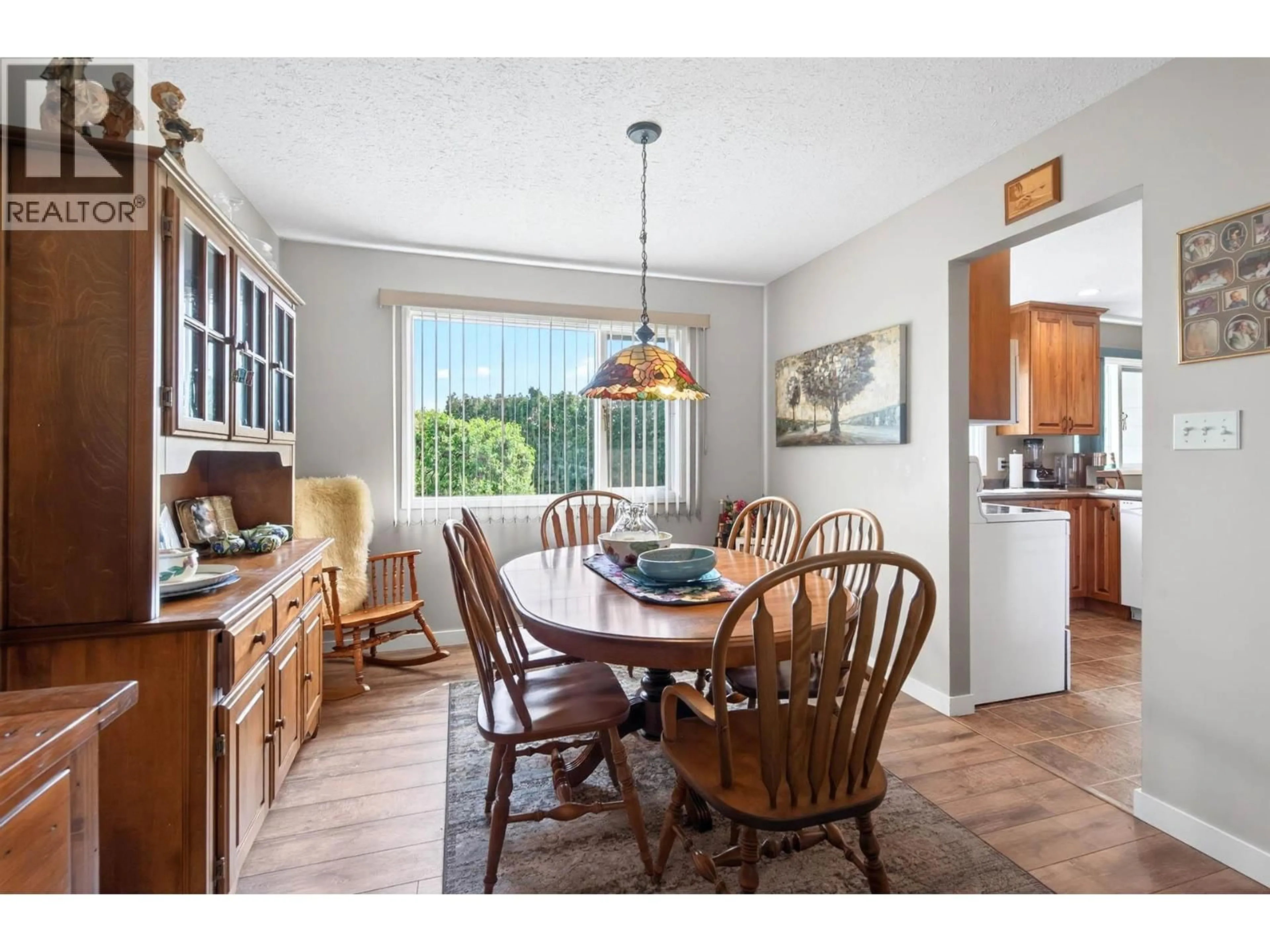 Dining room, unknown for 880 FLEMING DRIVE, Kamloops British Columbia V1S1B3