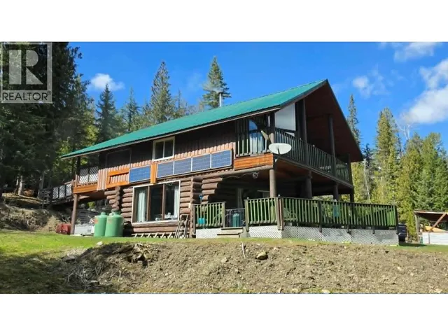 829 BOBBIE BURNS ROAD, Lumby 2