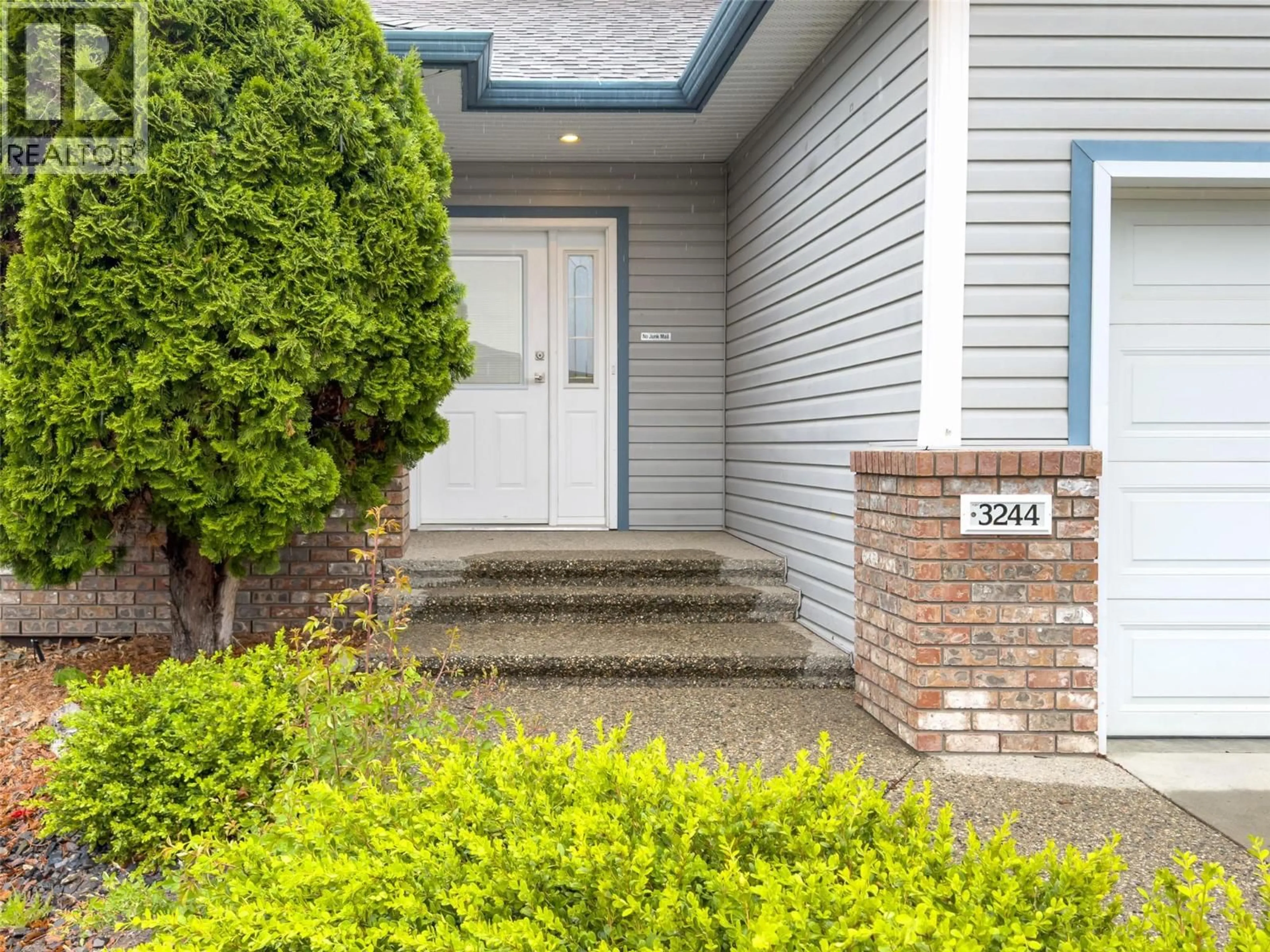 Unknown for 3244 DEER RIDGE COURT, West Kelowna British Columbia V4T2R3
