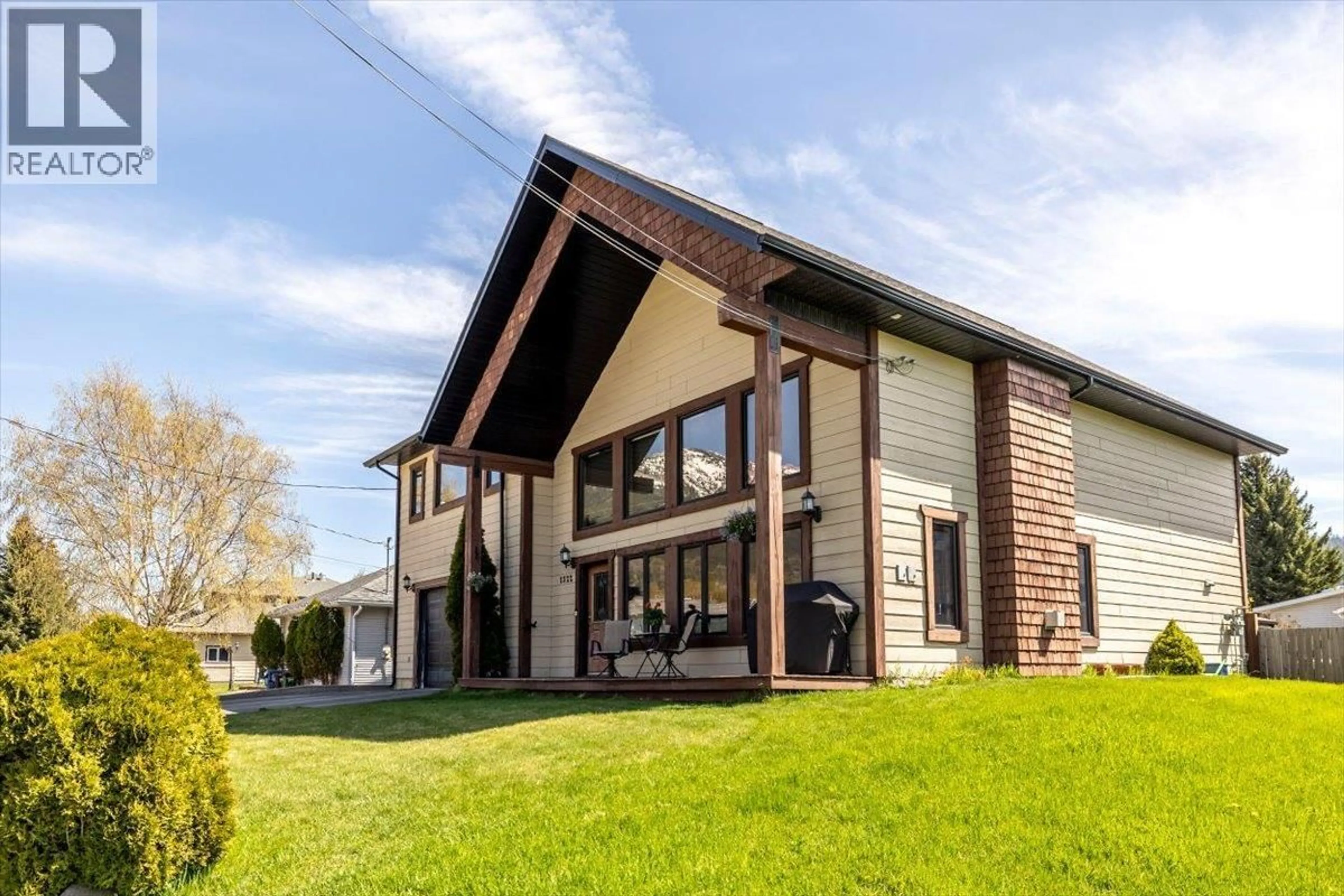 Home with vinyl exterior material, building for 1322 11TH AVENUE, Fernie British Columbia V0B1M0