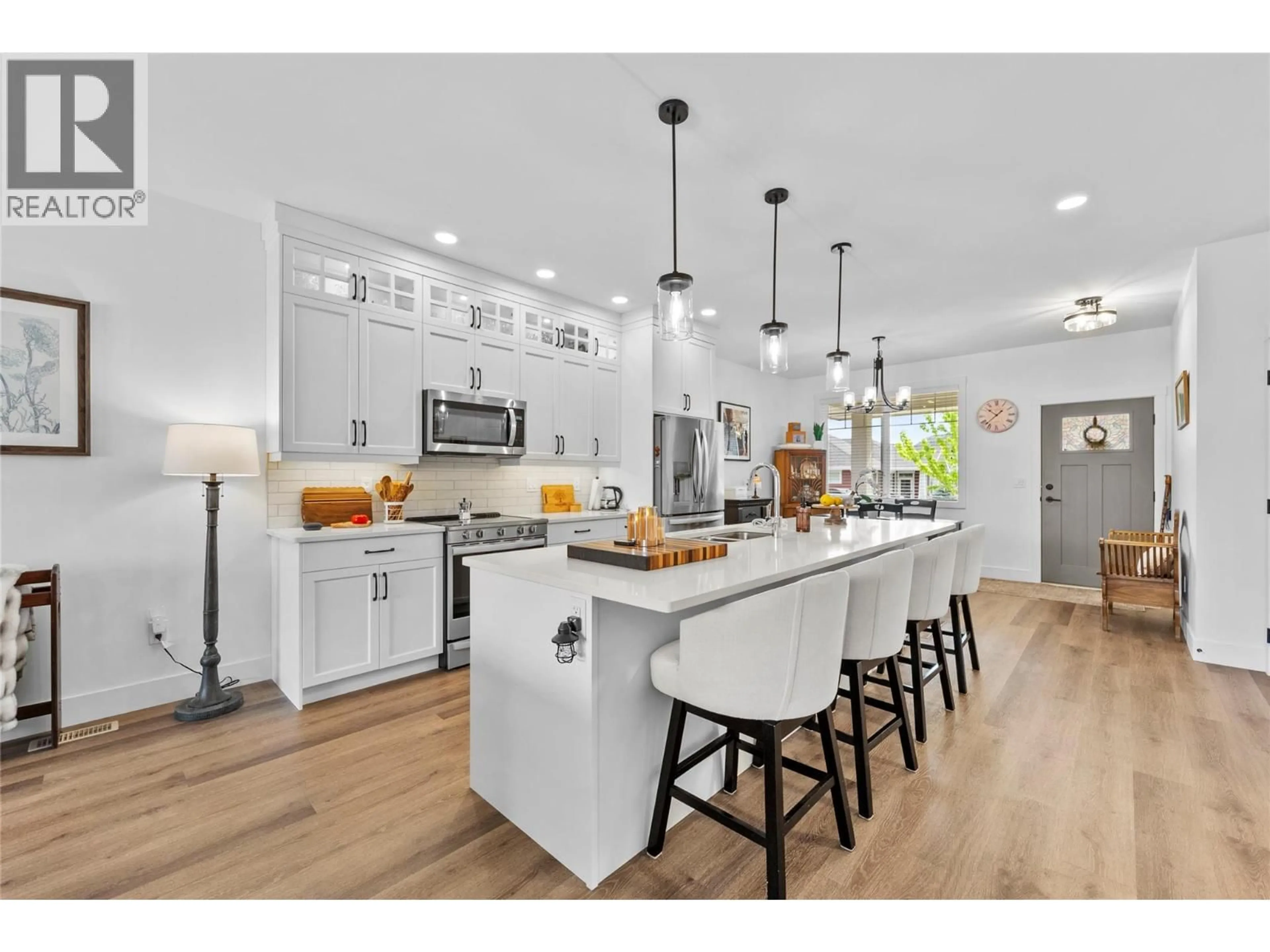 Open concept kitchen, unknown for 134 - 200 GRAND BOULEVARD, Kamloops British Columbia V2C0H3
