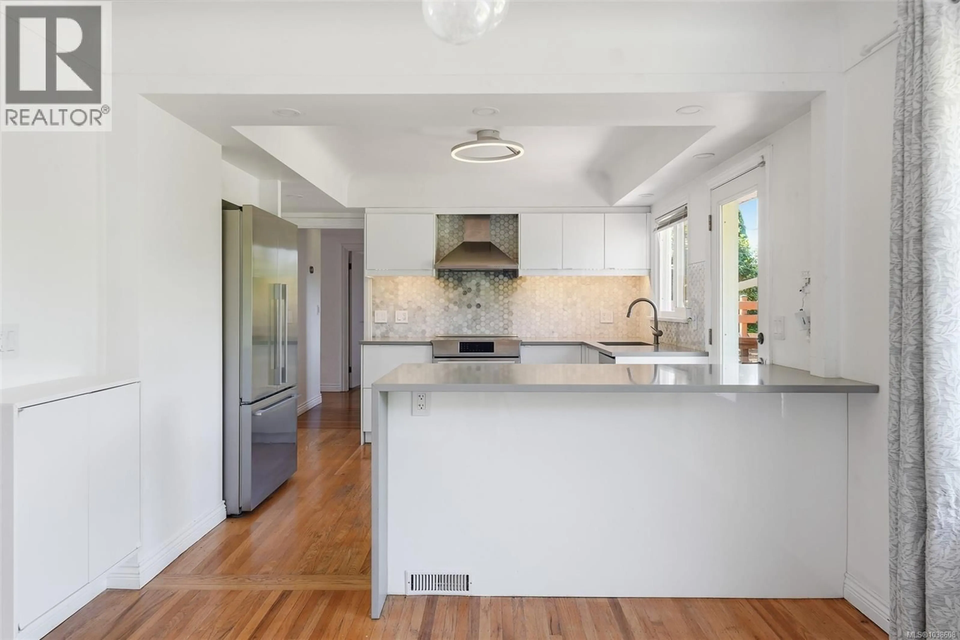 Open concept kitchen, unknown for 3026 LARKDOWNE ROAD, Oak Bay British Columbia V8R5N2