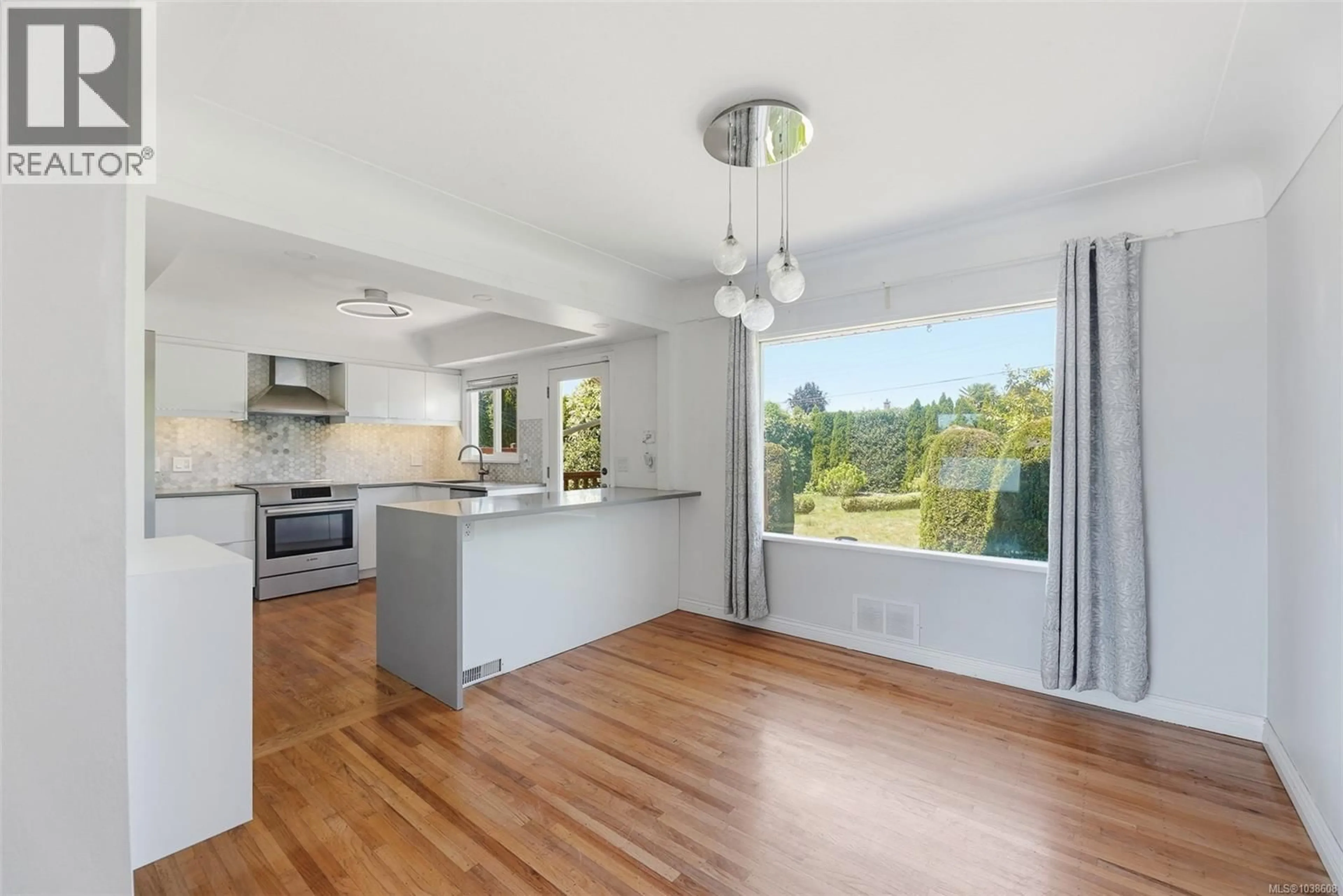 Open concept kitchen, unknown for 3026 LARKDOWNE ROAD, Oak Bay British Columbia V8R5N2
