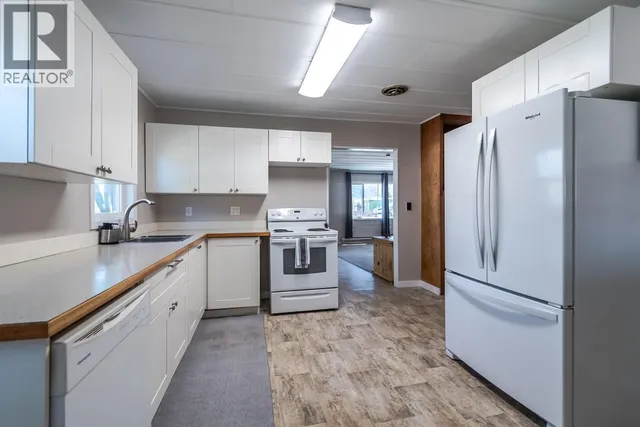 57 12TH AVENUE, Lillooet 3