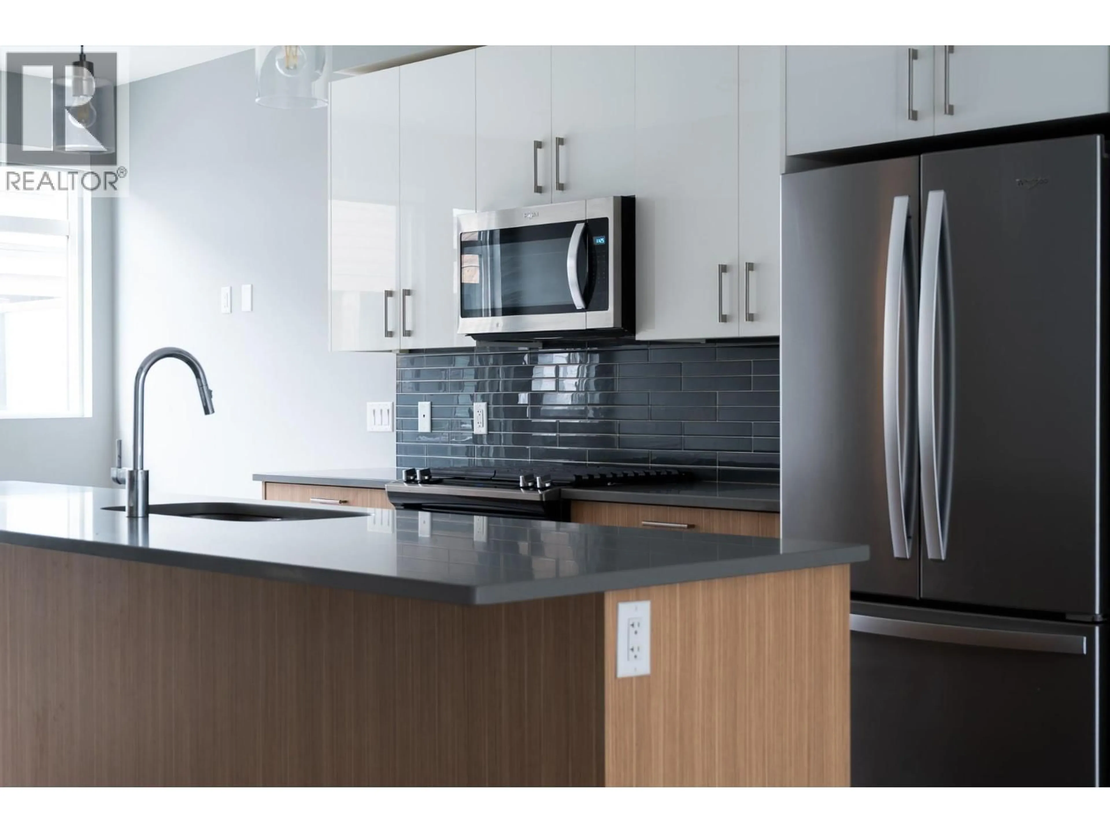 Standard kitchen, unknown for 202 - 11581 ROGERS ROAD, Lake Country British Columbia V4V1X8