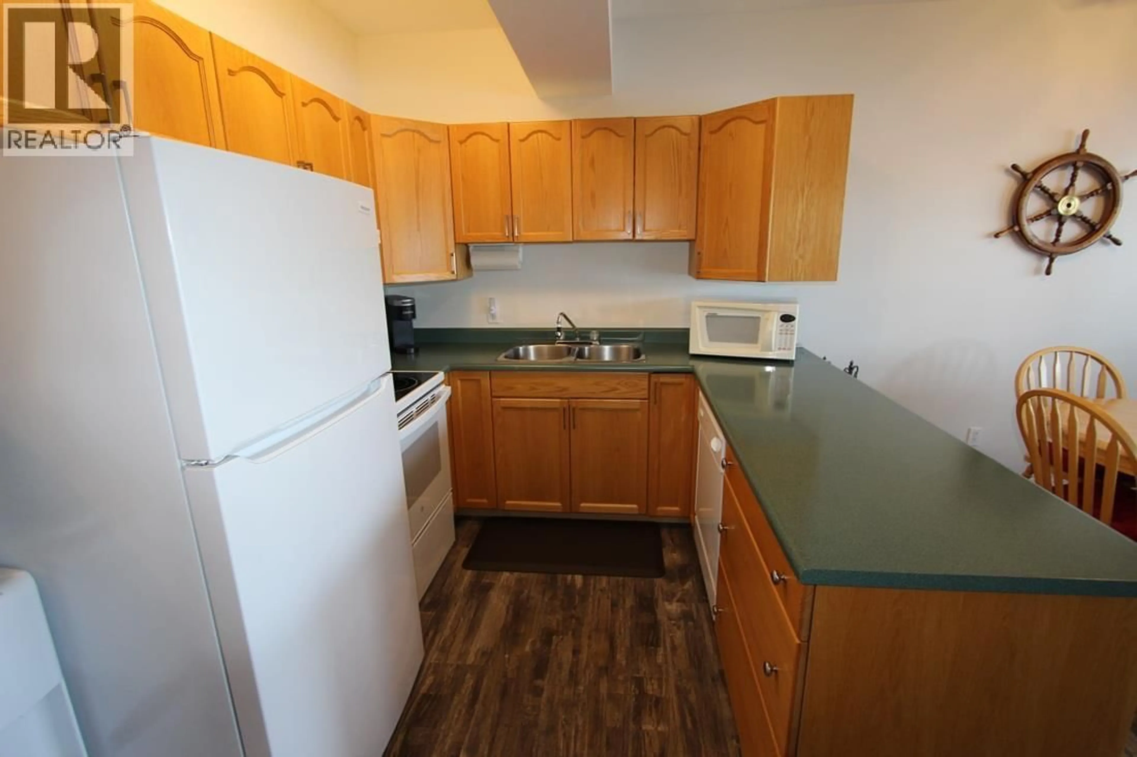 Standard kitchen, wood/laminate floor for 7B - 3935 EAGLE BAY ROAD, Eagle Bay British Columbia V0E1T0