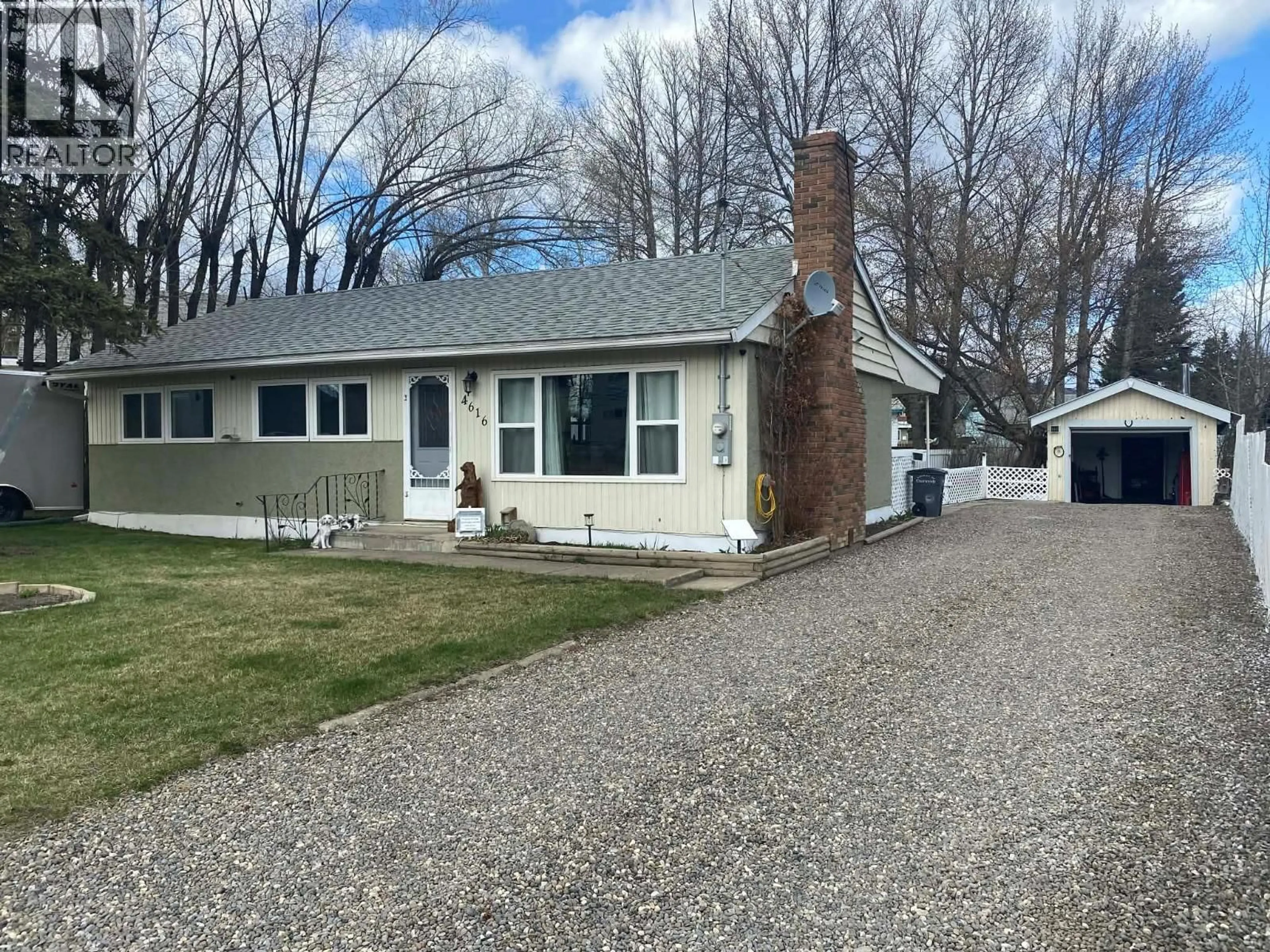 Home with vinyl exterior material, street for 4616 50 AVENUE, Chetwynd British Columbia V0C1J0