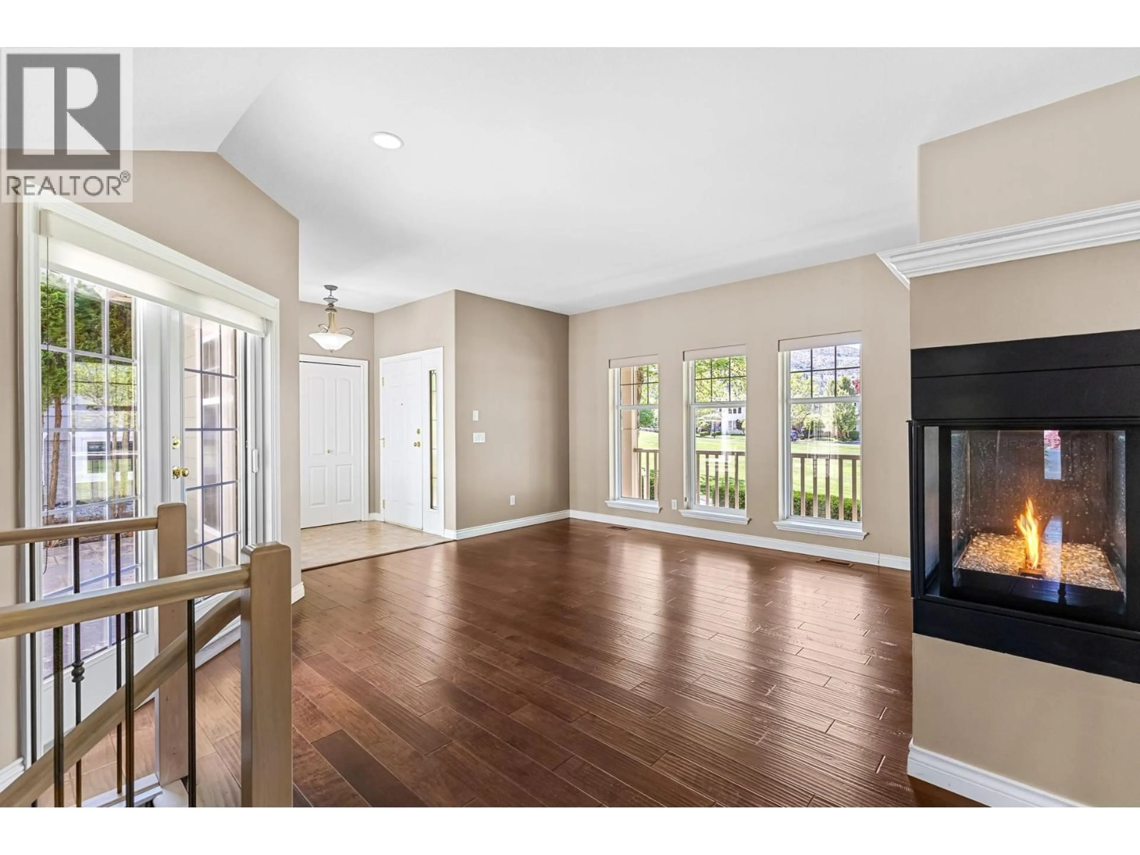 Indoor entryway for 5360 CONNALY LANE, Kelowna British Columbia V1W4Y7
