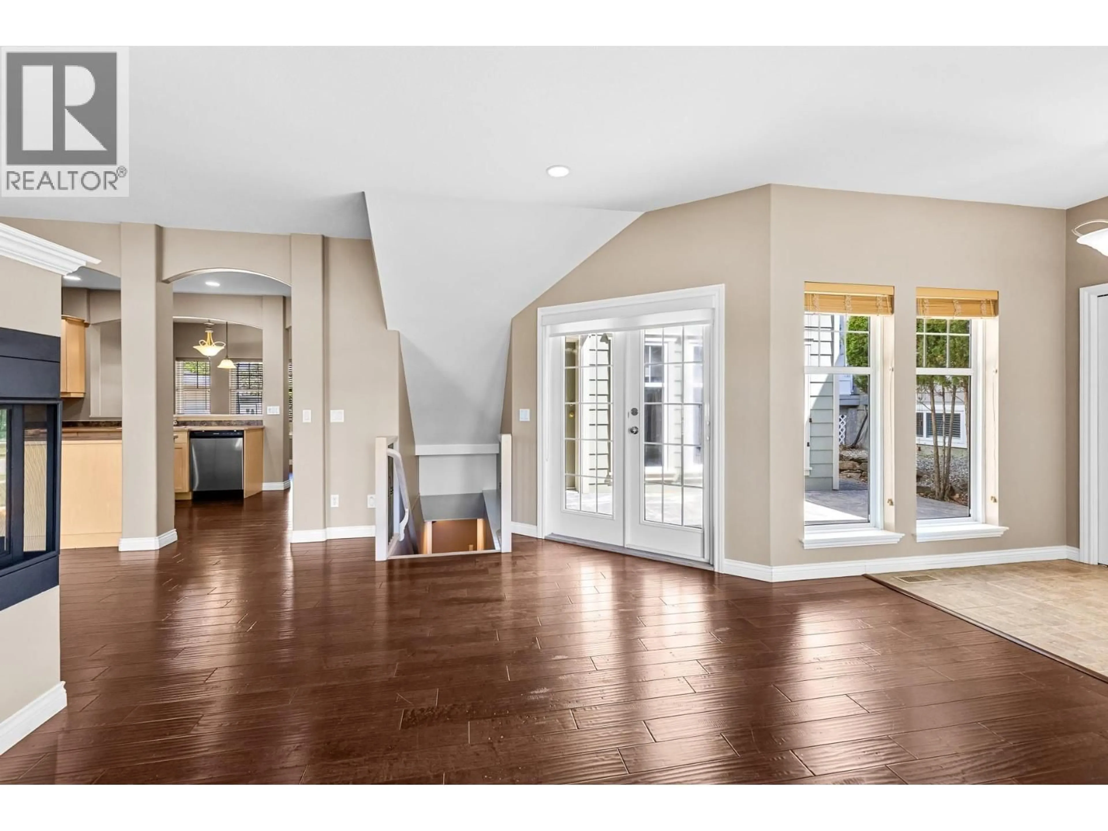 Indoor entryway for 5360 CONNALY LANE, Kelowna British Columbia V1W4Y7