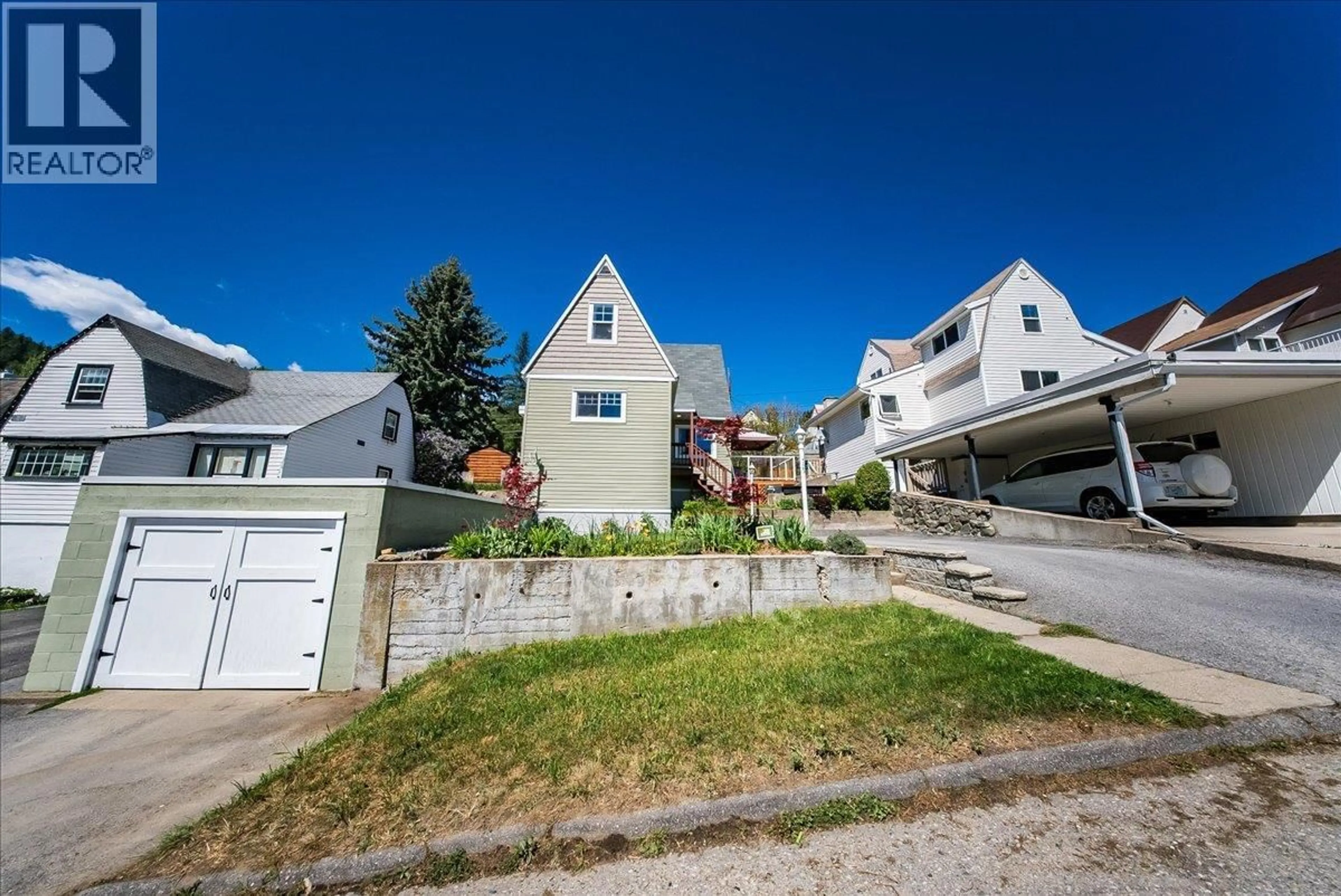 Unknown for 725 SHAKESPEARE STREET, Warfield British Columbia V1R2B3