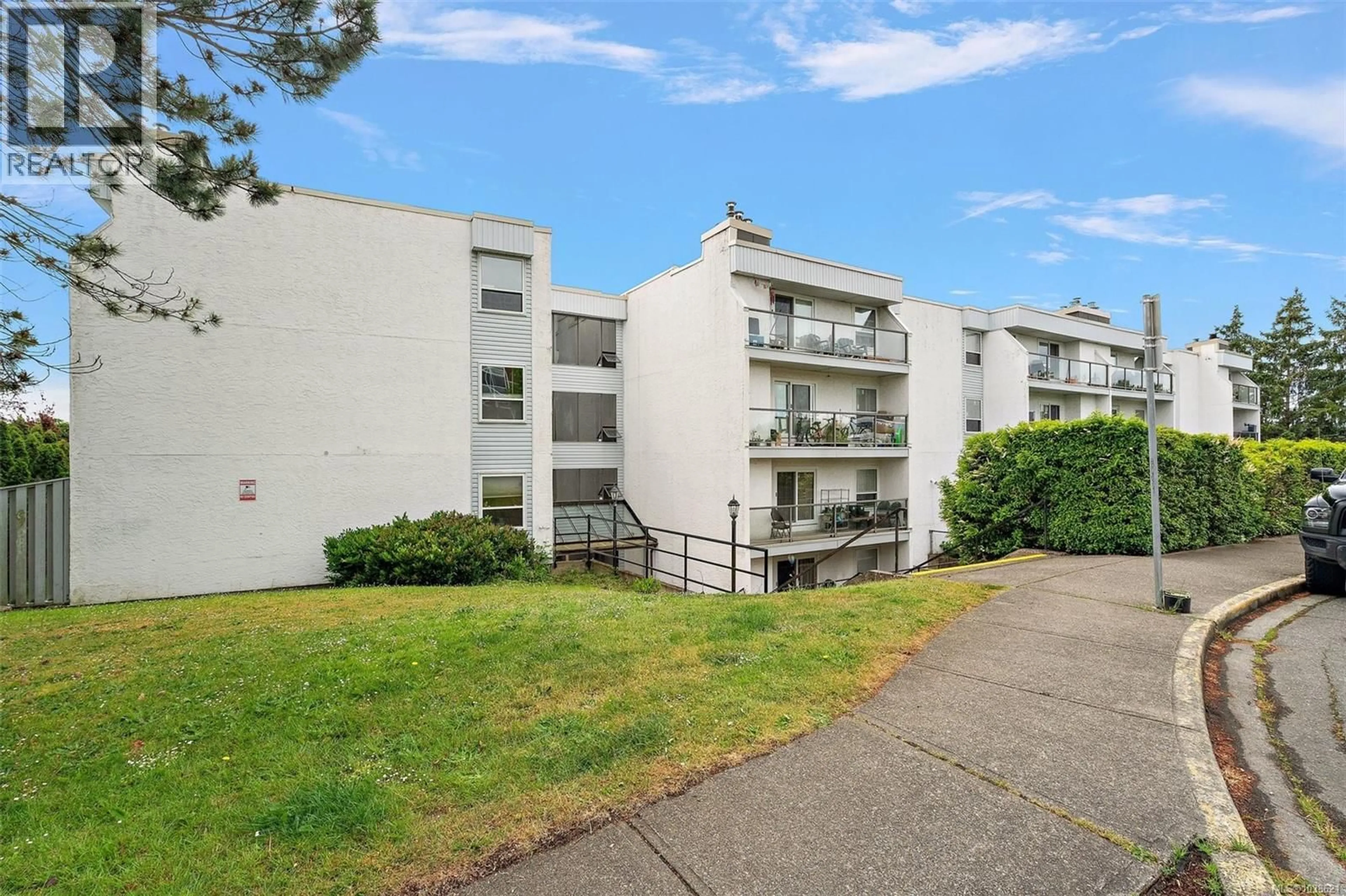 Unknown for 211 - 290 REGINA AVENUE, Saanich British Columbia V8Z6S6
