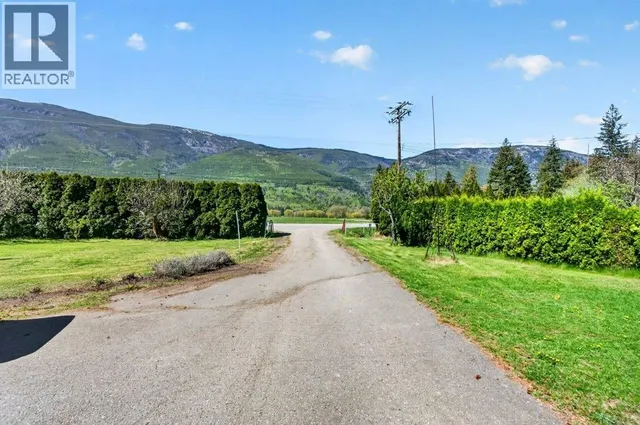 97 SALMON RIVER ROAD, Salmon Arm 5