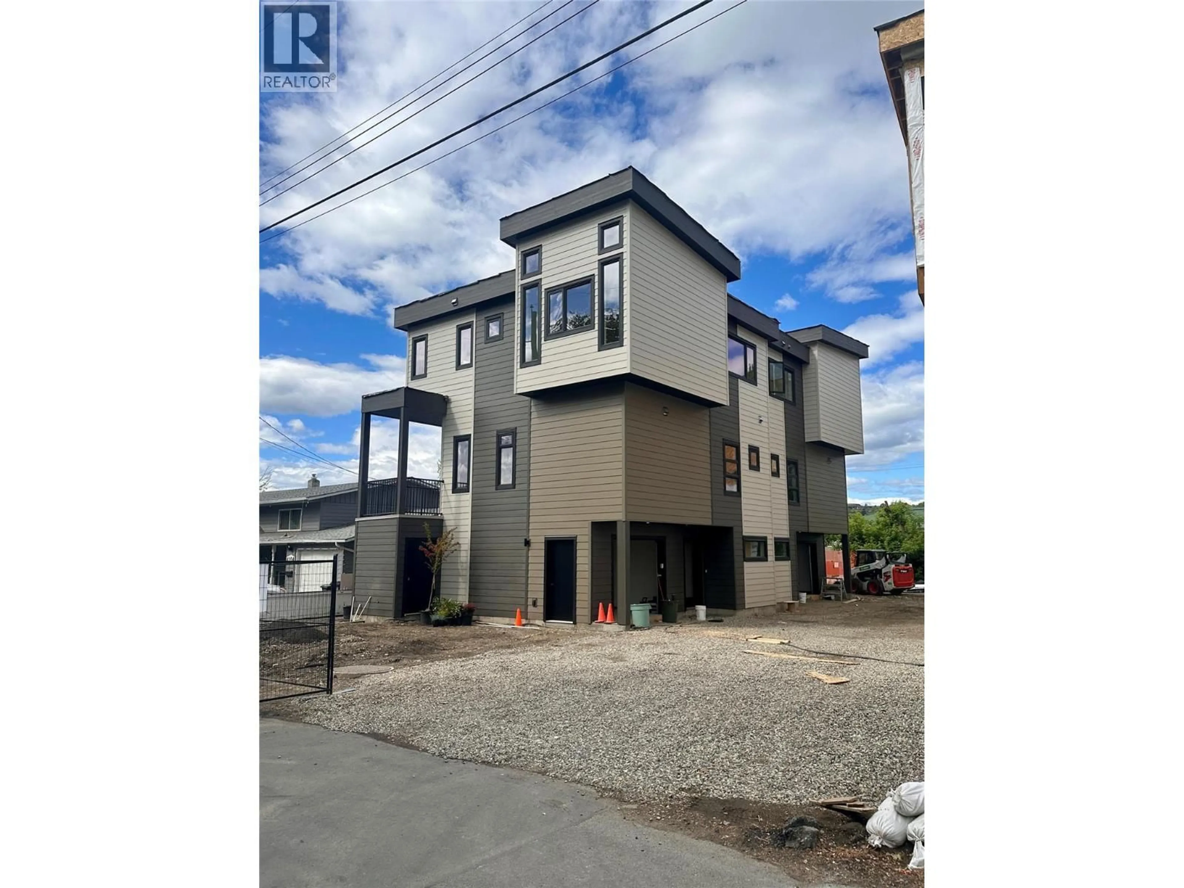 Unknown for 5 - 4200 30 STREET, Vernon British Columbia V1T5G3