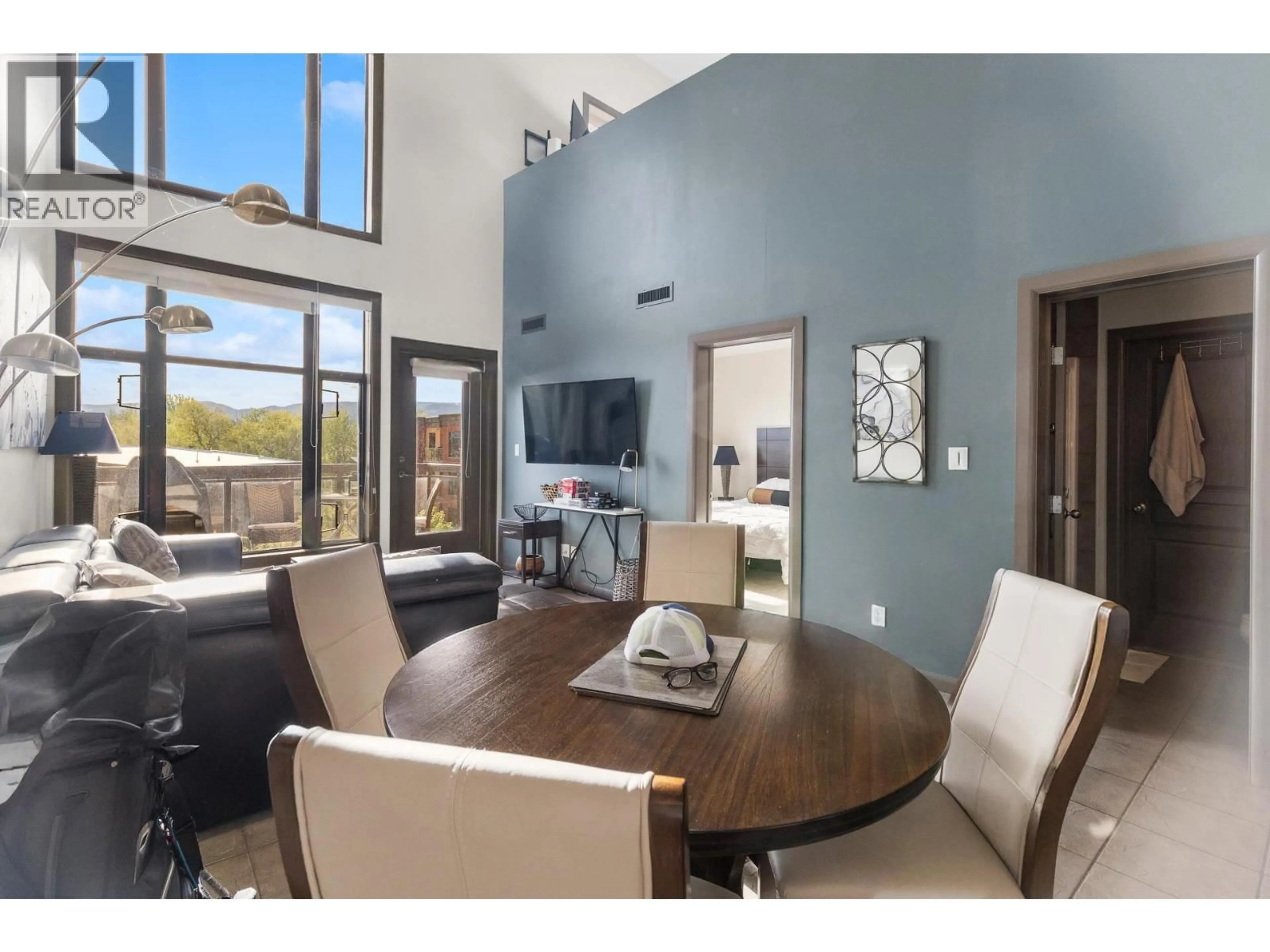 Unknown for 640 - 654 COOK ROAD, Kelowna British Columbia V1W3G7