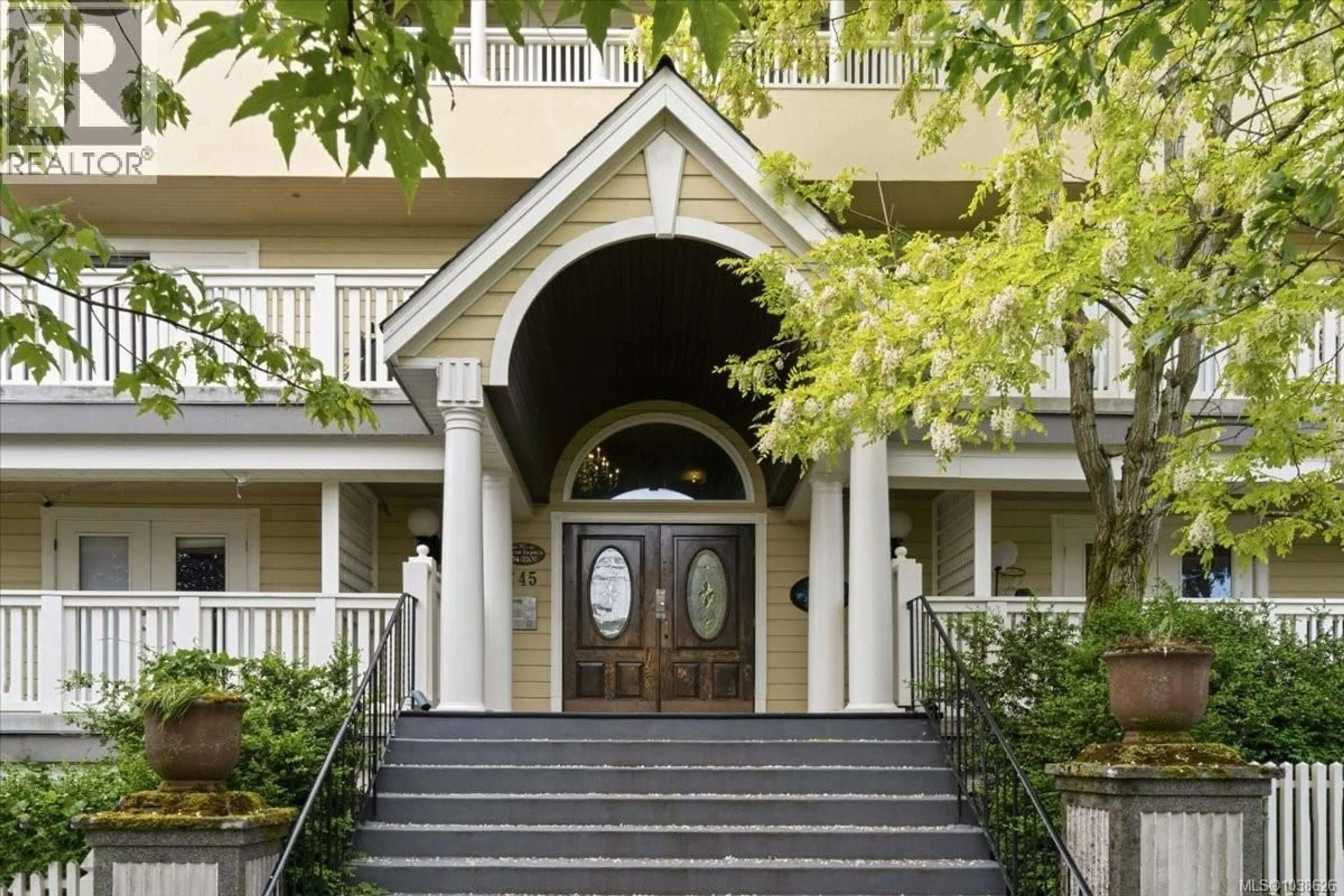 Indoor entryway for 103 - 645 SELBY STREET, Nanaimo British Columbia V9R2S2