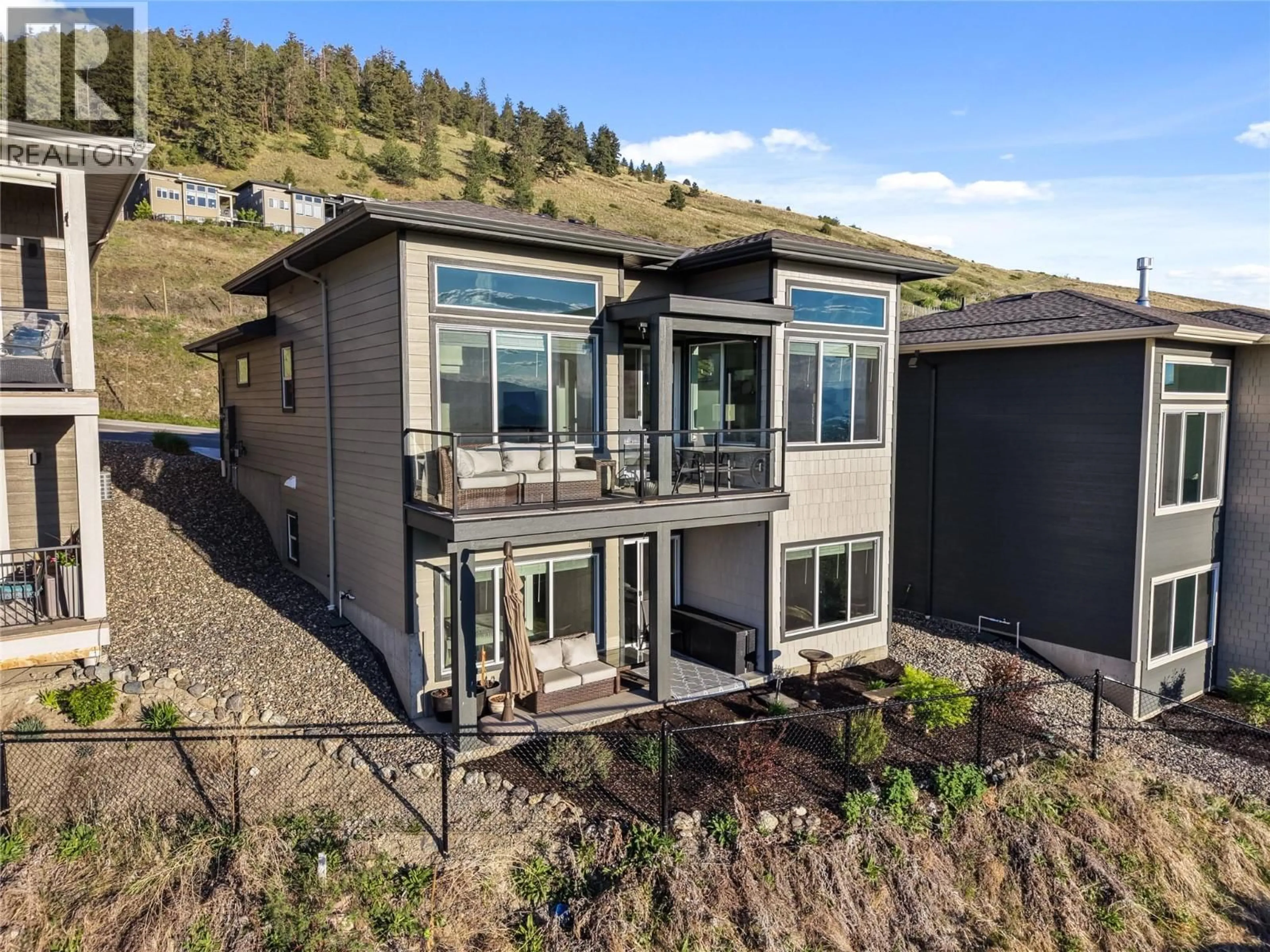 Home with vinyl exterior material, unknown for 1416 TOWER RANCH DRIVE, Kelowna British Columbia V1P1T8