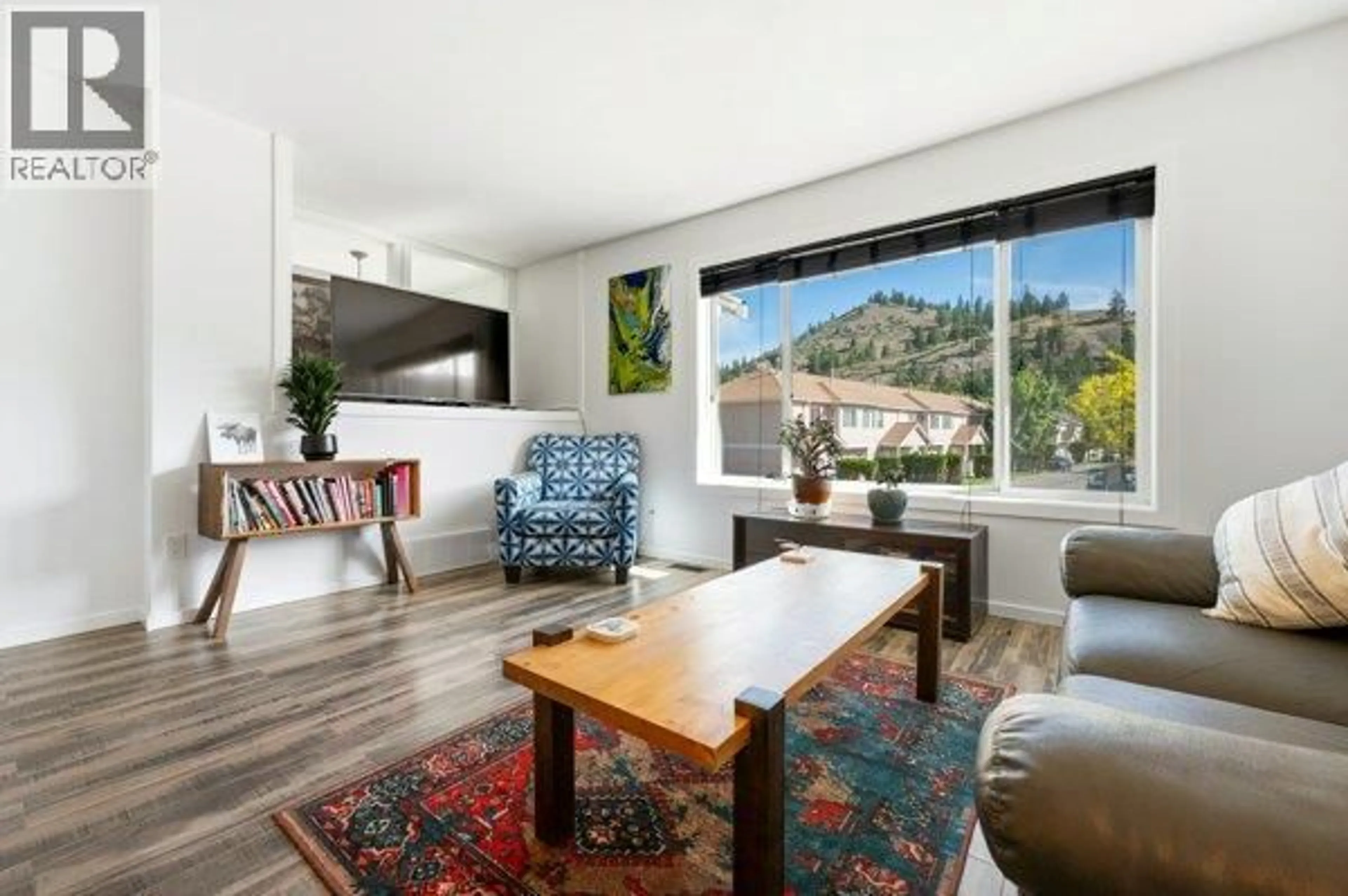 Living room with furniture, unknown for 189 - 1458 PENTICTON AVENUE, Penticton British Columbia V2A8L3