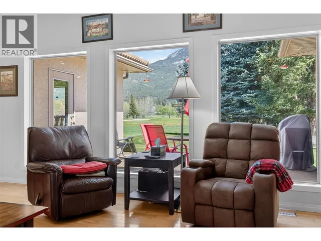 5102 RIVERSIDE DRIVE, Fairmont Hot Springs 4