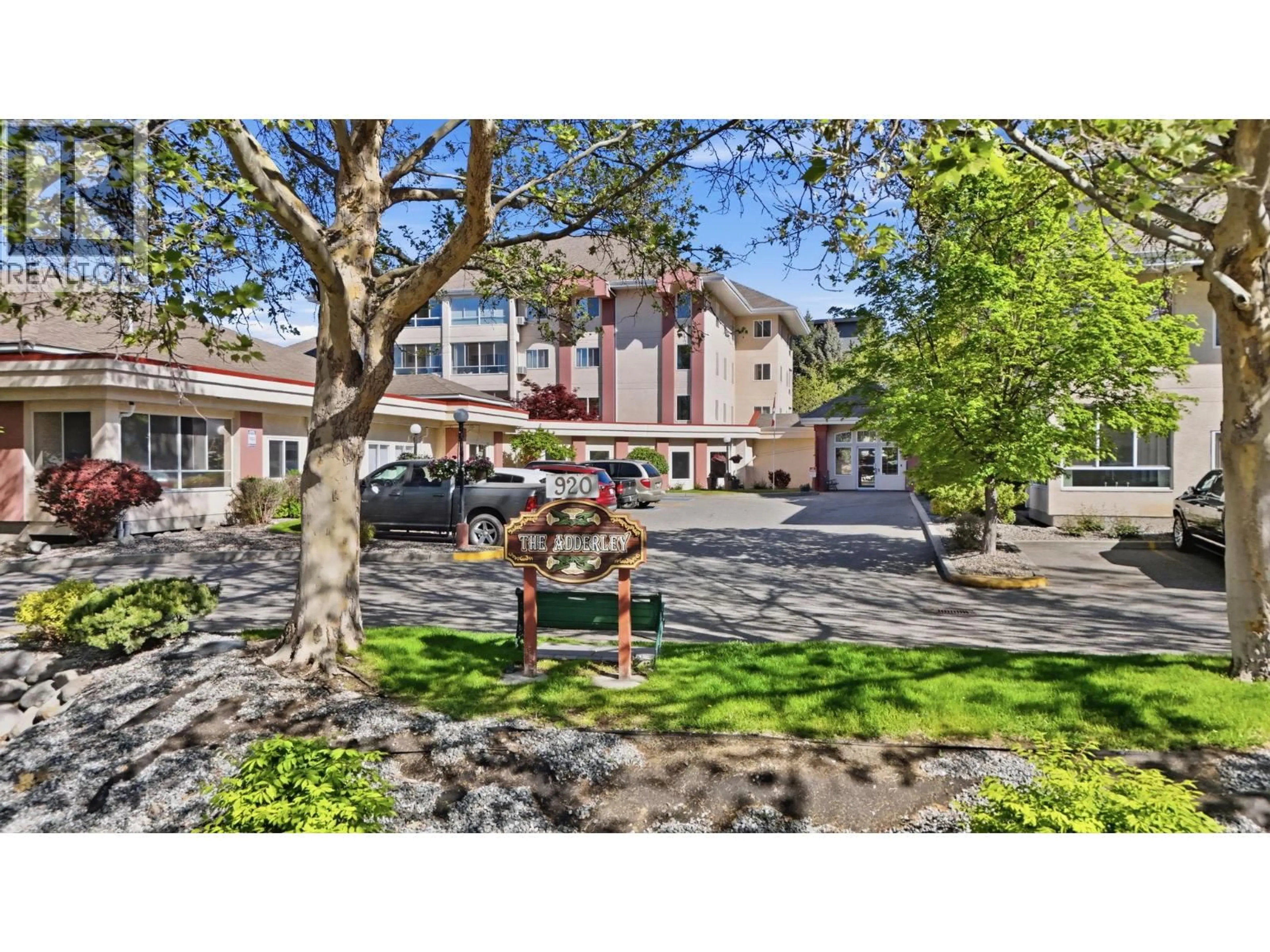 A pic from outside/outdoor area/front of a property/back of a property/a pic from drone, street for 118 - 920 SASKATOON ROAD, Kelowna British Columbia V1X7P8